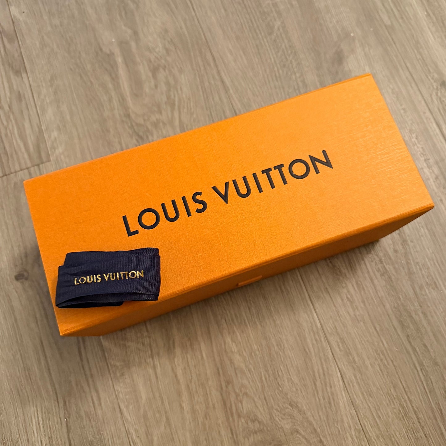 LOUIS VUITTON Goods Box 10.40x4.25x4 inches + Ribbon + Original Tissue