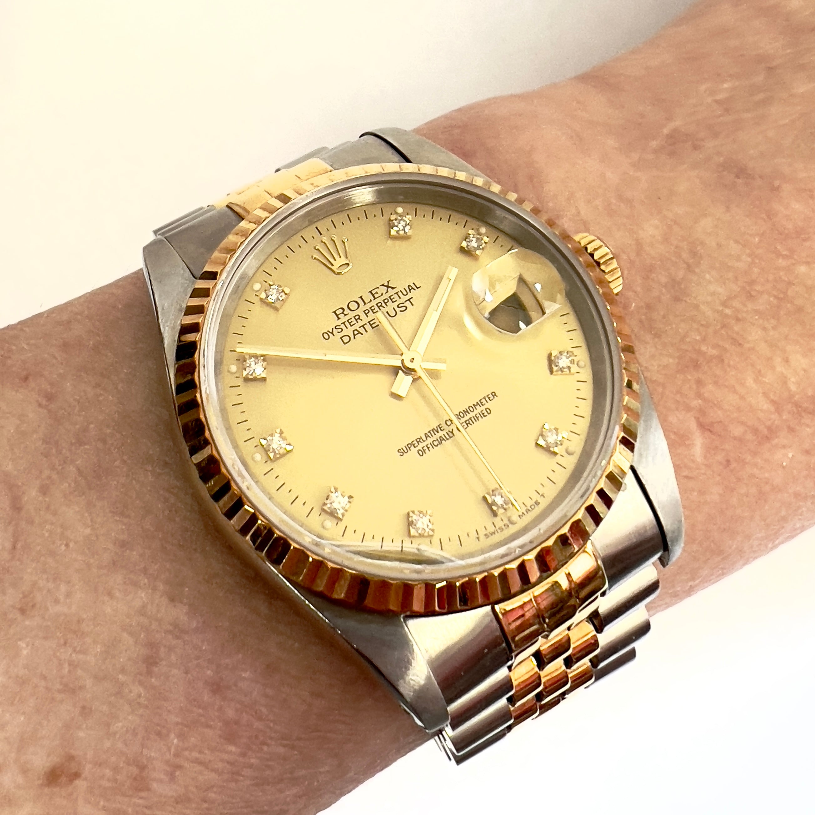 Rolex diamond hotsell dot dial