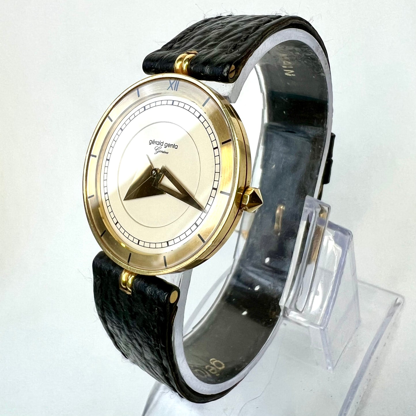 GÉRALD GENTA Quartz 30mm 18K Yellow Gold Watch 