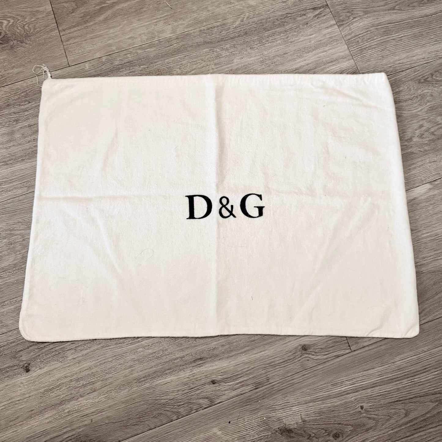 D&G White Flannel Drawstring Bag/Purse Dust Bag 22.5x16.5”