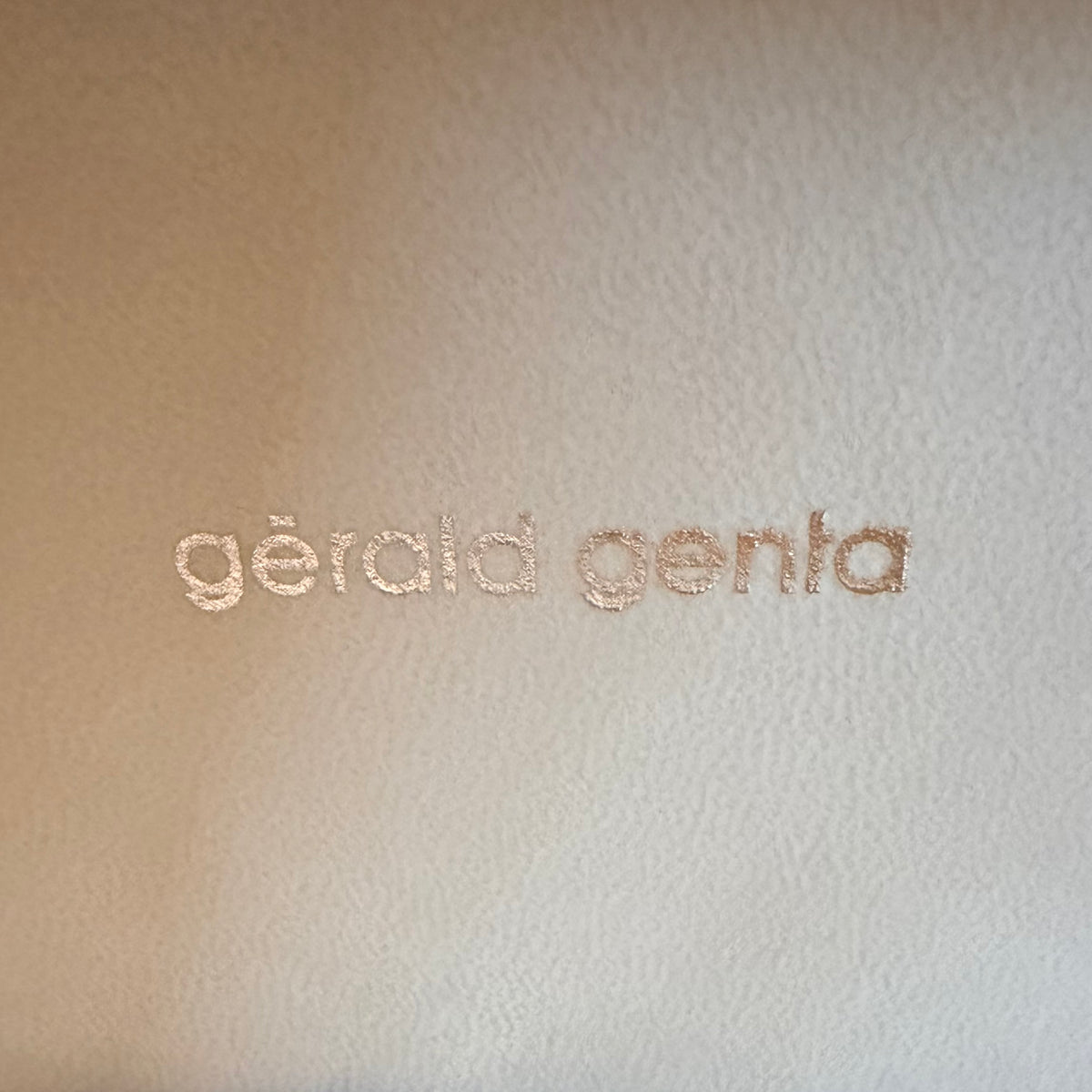 GĒRALD GENTA Blue/Cream Box + Outer Box 7.60x6x3.60 inches