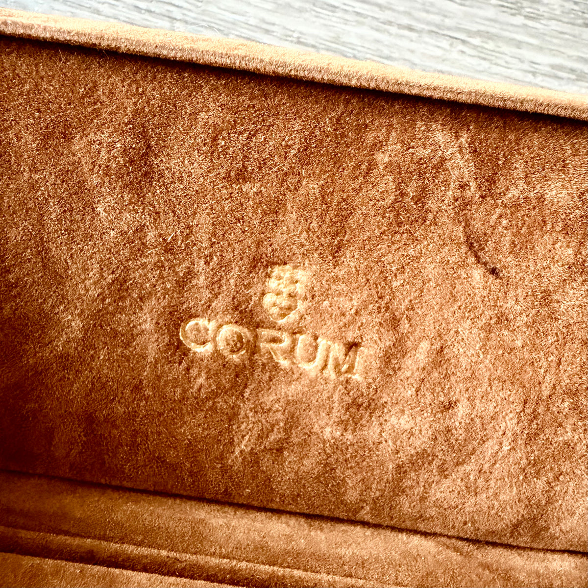 CORUM Tan Jewerly Box + Outer Box 10.30x3x1.10”