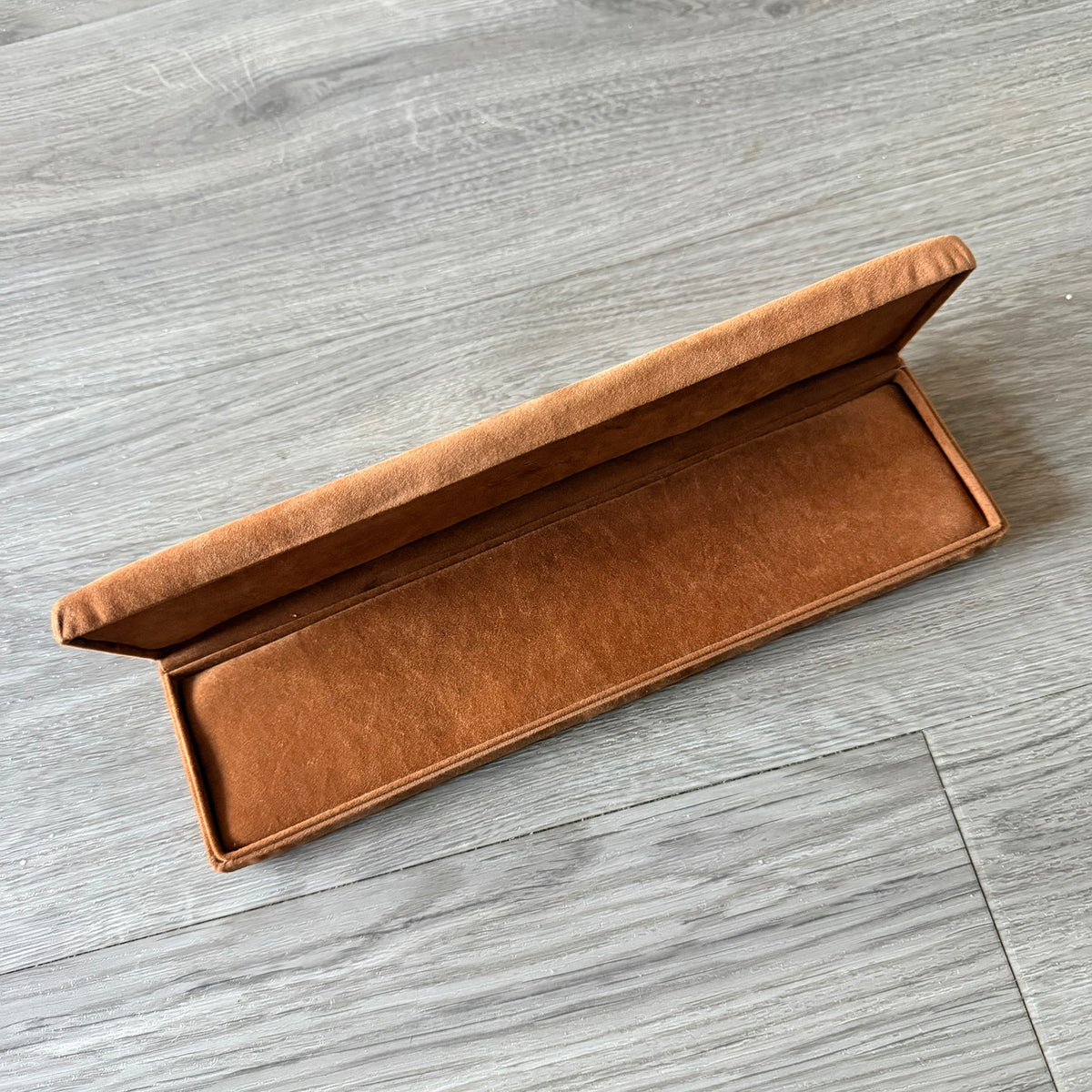 CORUM Tan Jewerly Box + Outer Box 10.30x3x1.10”
