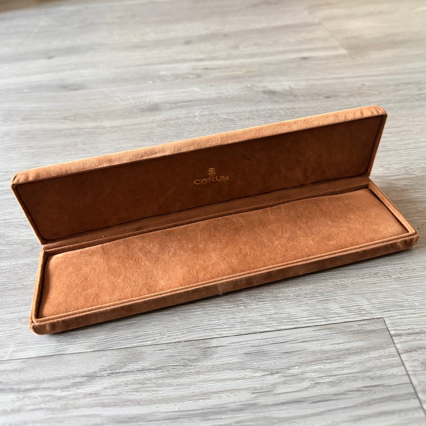 CORUM Tan Jewerly Box + Outer Box 10.30x3x1.10”
