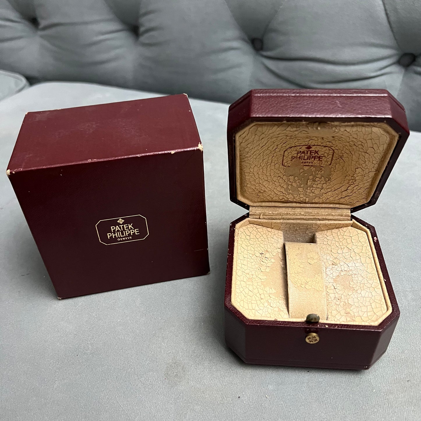 PATEK PHILIPPE Box + Outer Box 4.20x4.20x2.90 inches