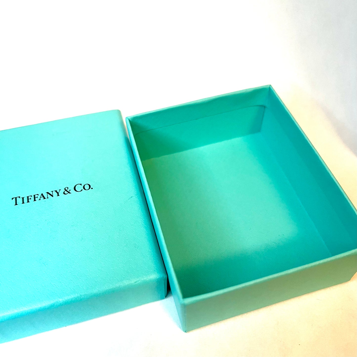 TIFFANY & Co. Box 3.75x3x1.5 inches