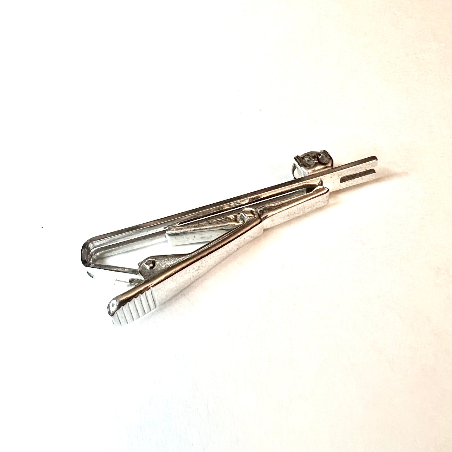 Stainless Steel TIE BAR with Stud