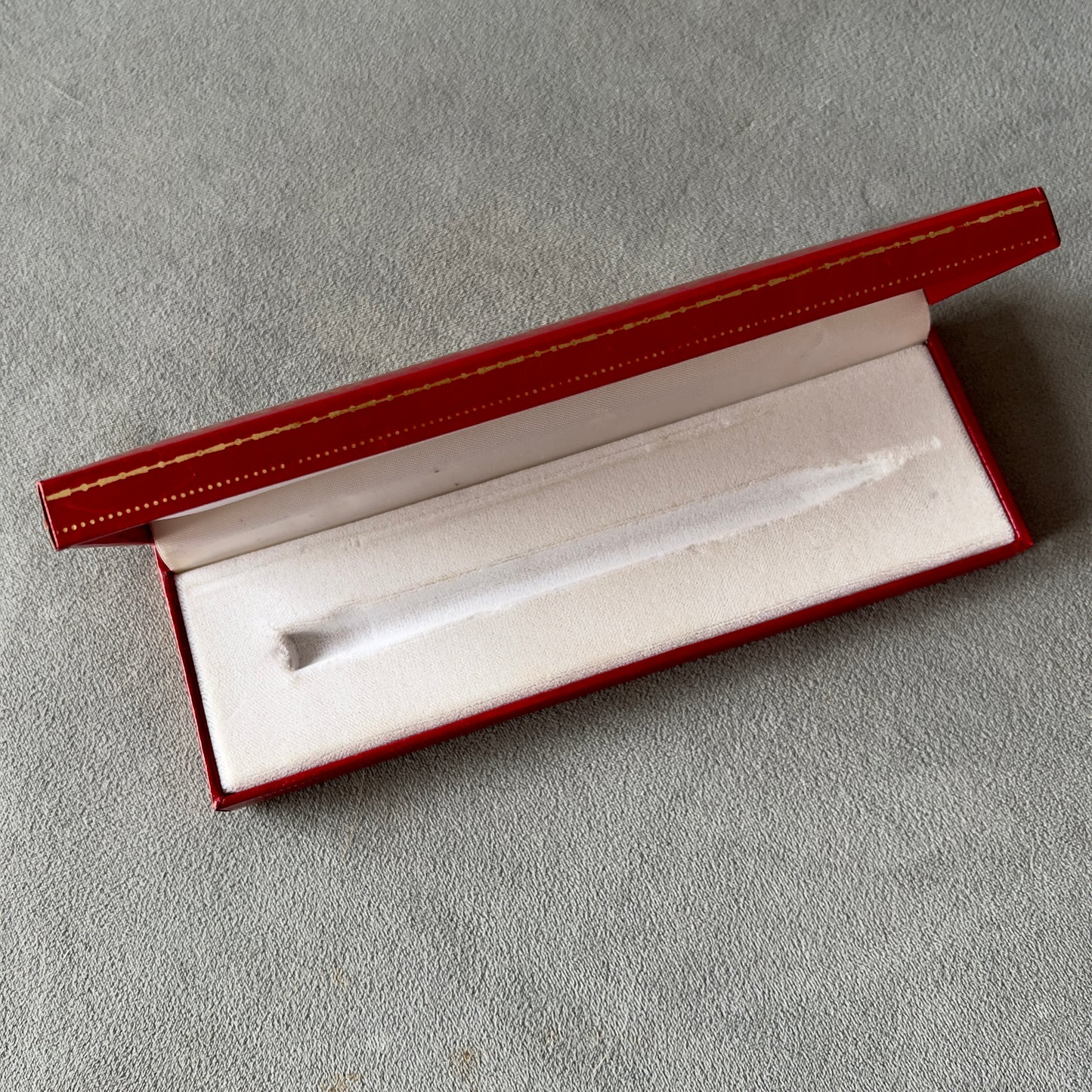 MUST DE CARTIER Pen Box 7x2.30x0.80 inches
