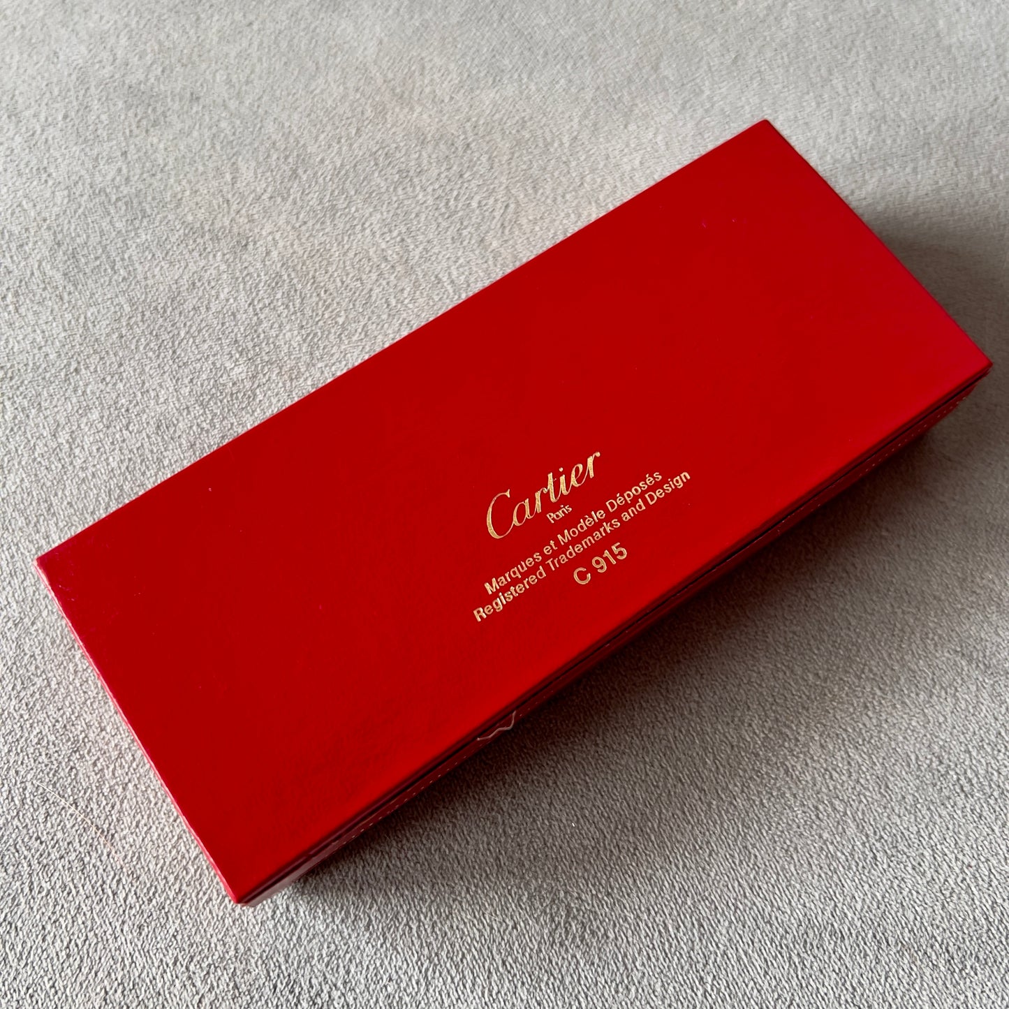 MUST DE CARTIER Box 5.25 x 2 x 1 inches