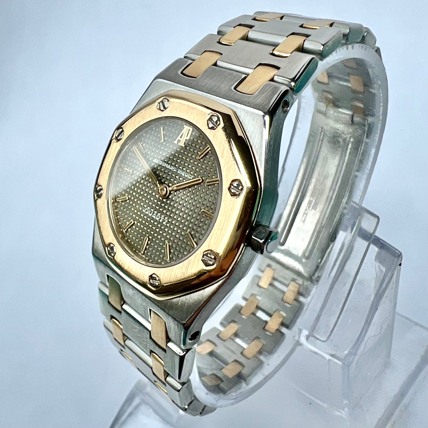 AUDEMARS PIGUET Royal Oak Quartz 26mm 2 Tone Watch