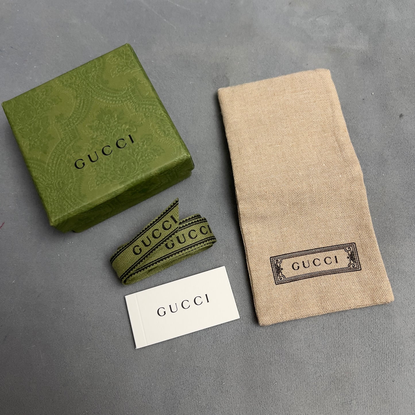 GUCCI Box 3.25x3.25x1.30 inches + Pouch + Booklet + Ribbon