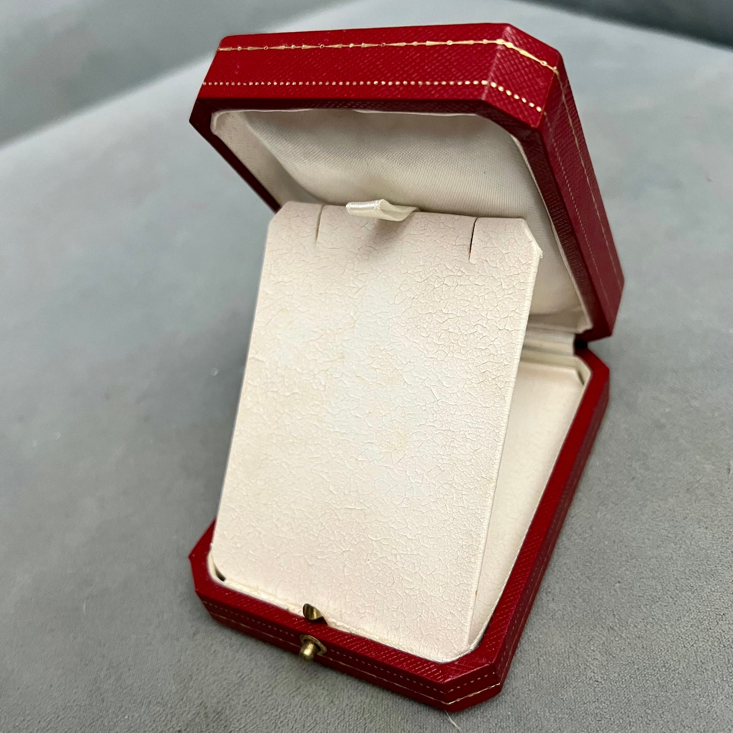 CARTIER Necklace/Chain Box 3.80x2.90x1.25 inches