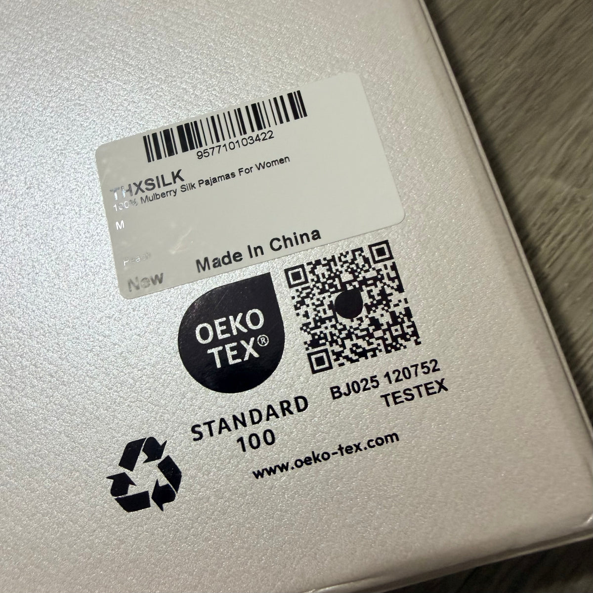 THXSILK White Box 13.90x9.90x1.5”