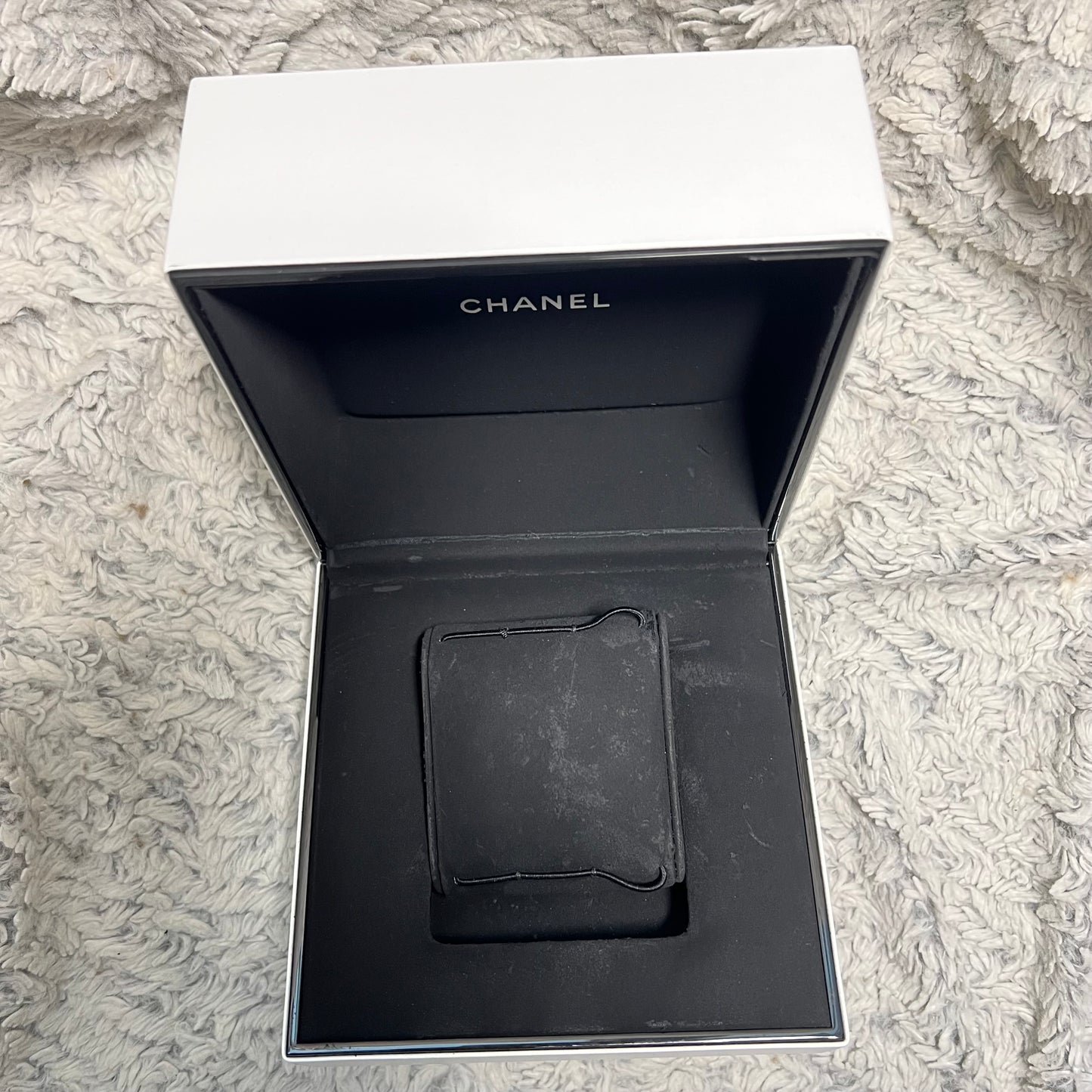 CHANEL Box + Booklet + CD + Filled Certificate + Outer Box