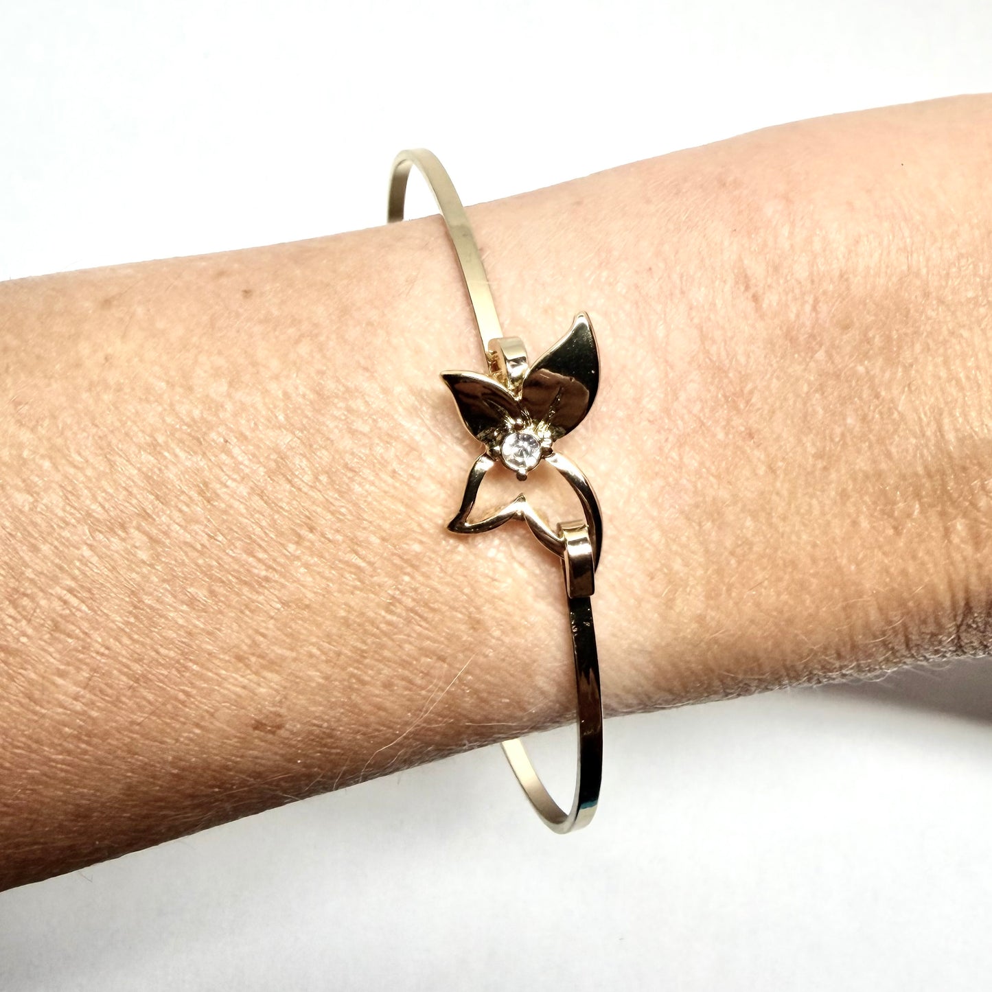 NEW Set of Gold Tone Necklace and Bracelet with Crystals