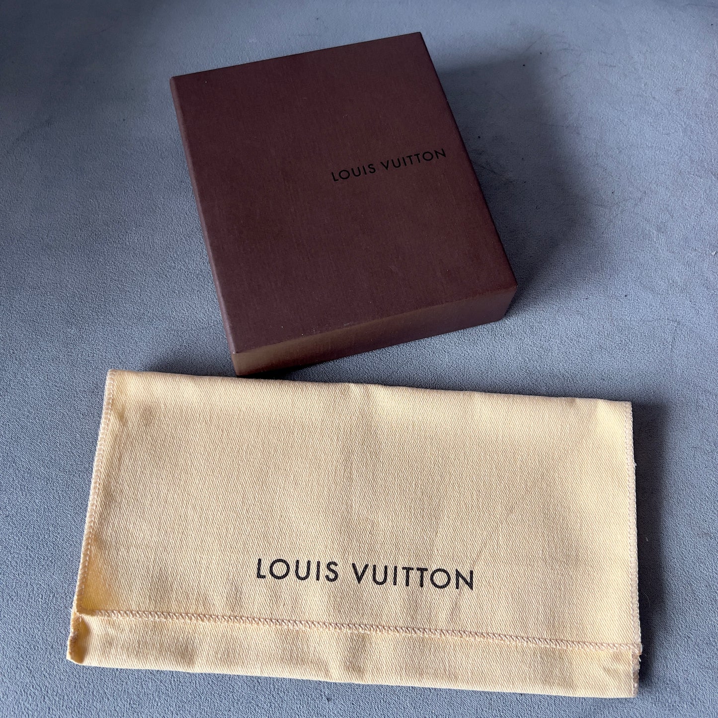 LOUIS VUITTON Goods Box 5.90x5x1.75 inches + Pouch