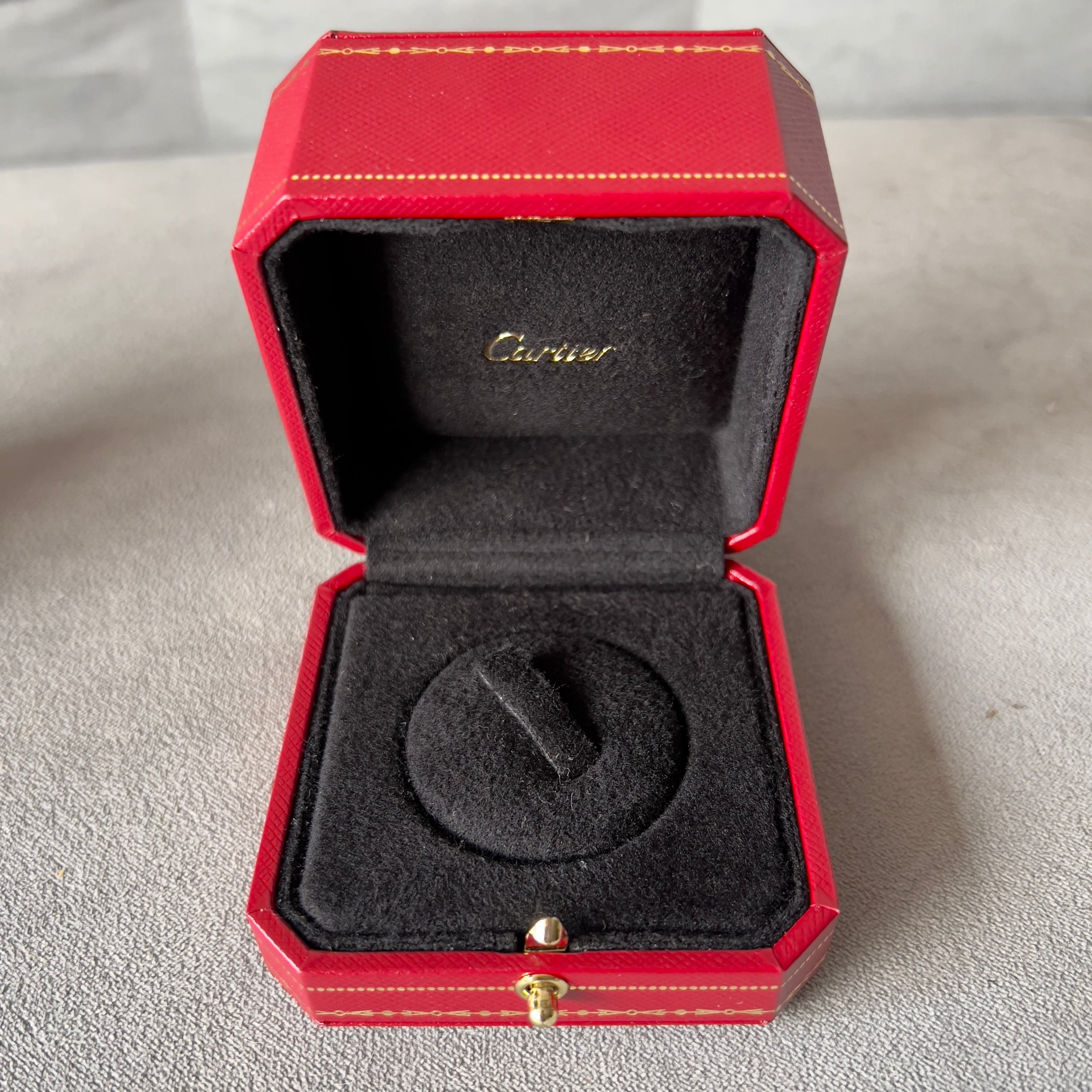 Authentic cartier best sale ring box