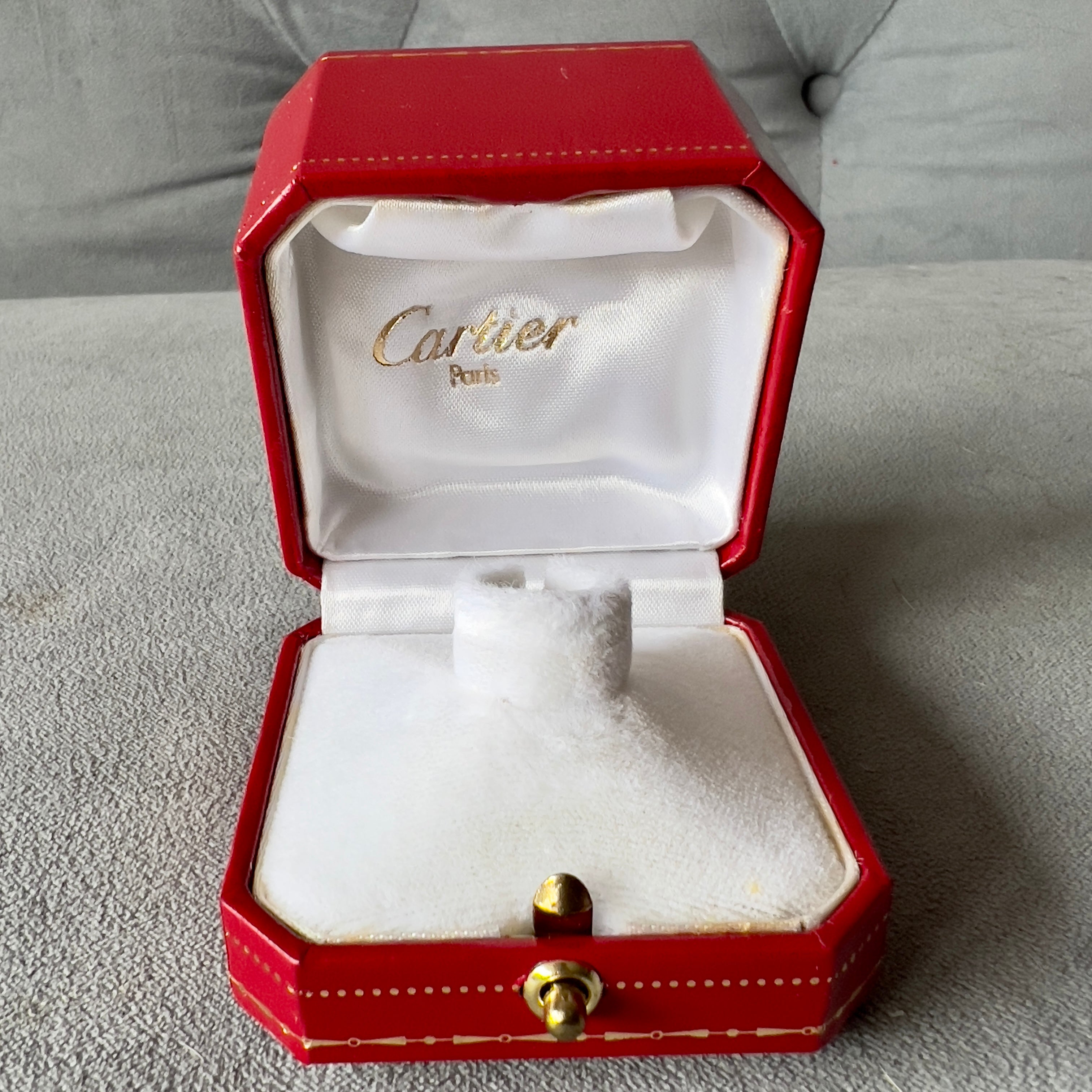 Cartier deals ring box