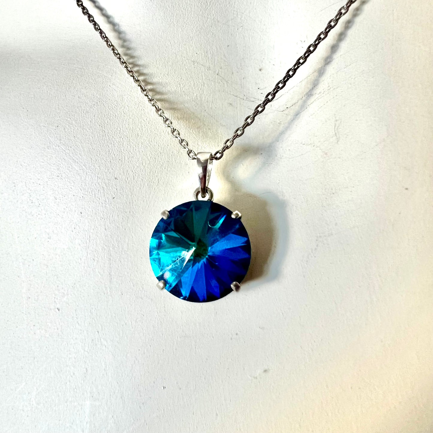 Vintage Swarovski Bermuda Blue 925 Silver stamped Necklace w/ Pendant