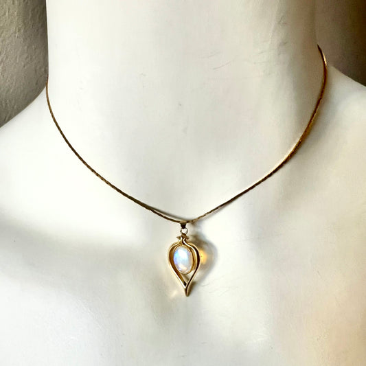 ETHIOPIAN OPAL Heart Shape Gold Tone pendant necklace
