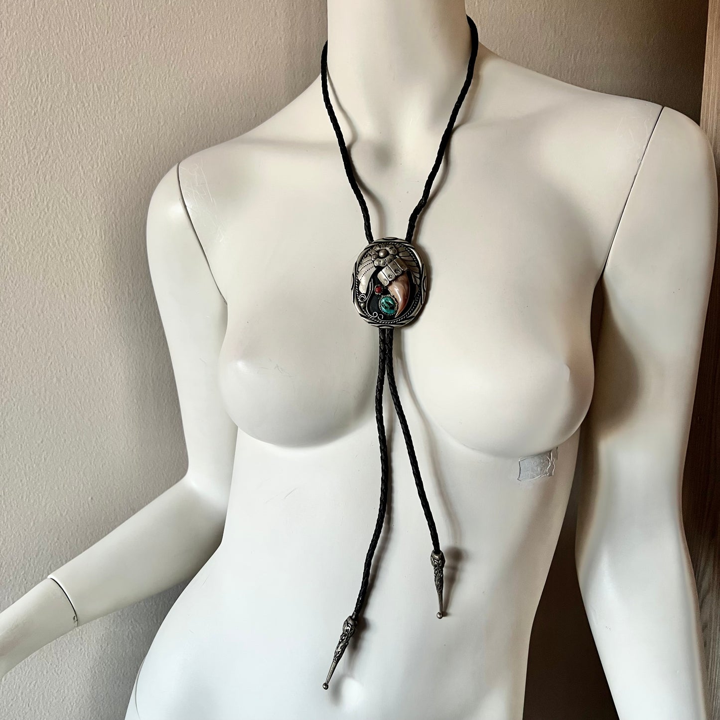 Silver Tone Bolo Genuine Bear Claw Turquoise Coral tie necklace