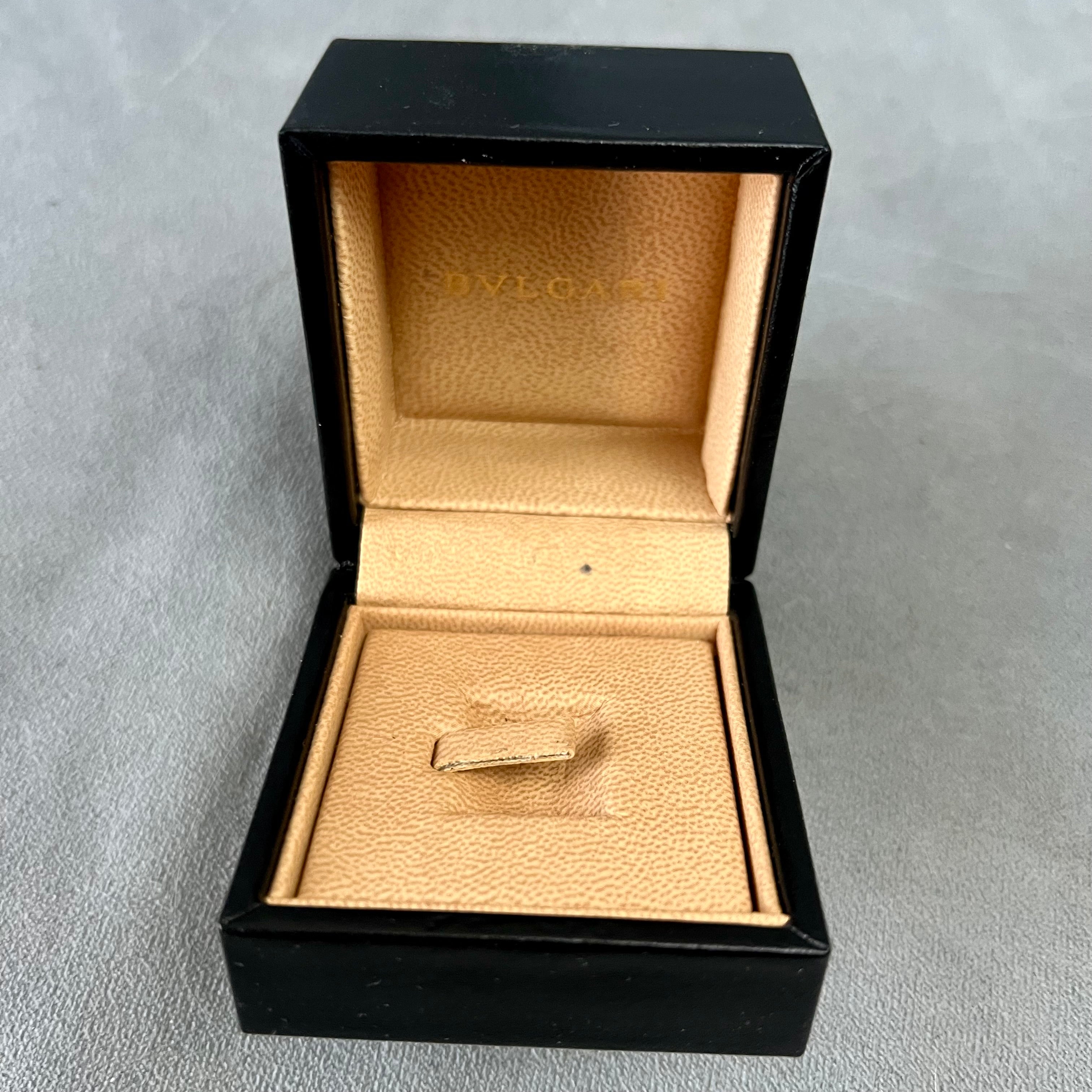 Bvlgari online ring holder gift box