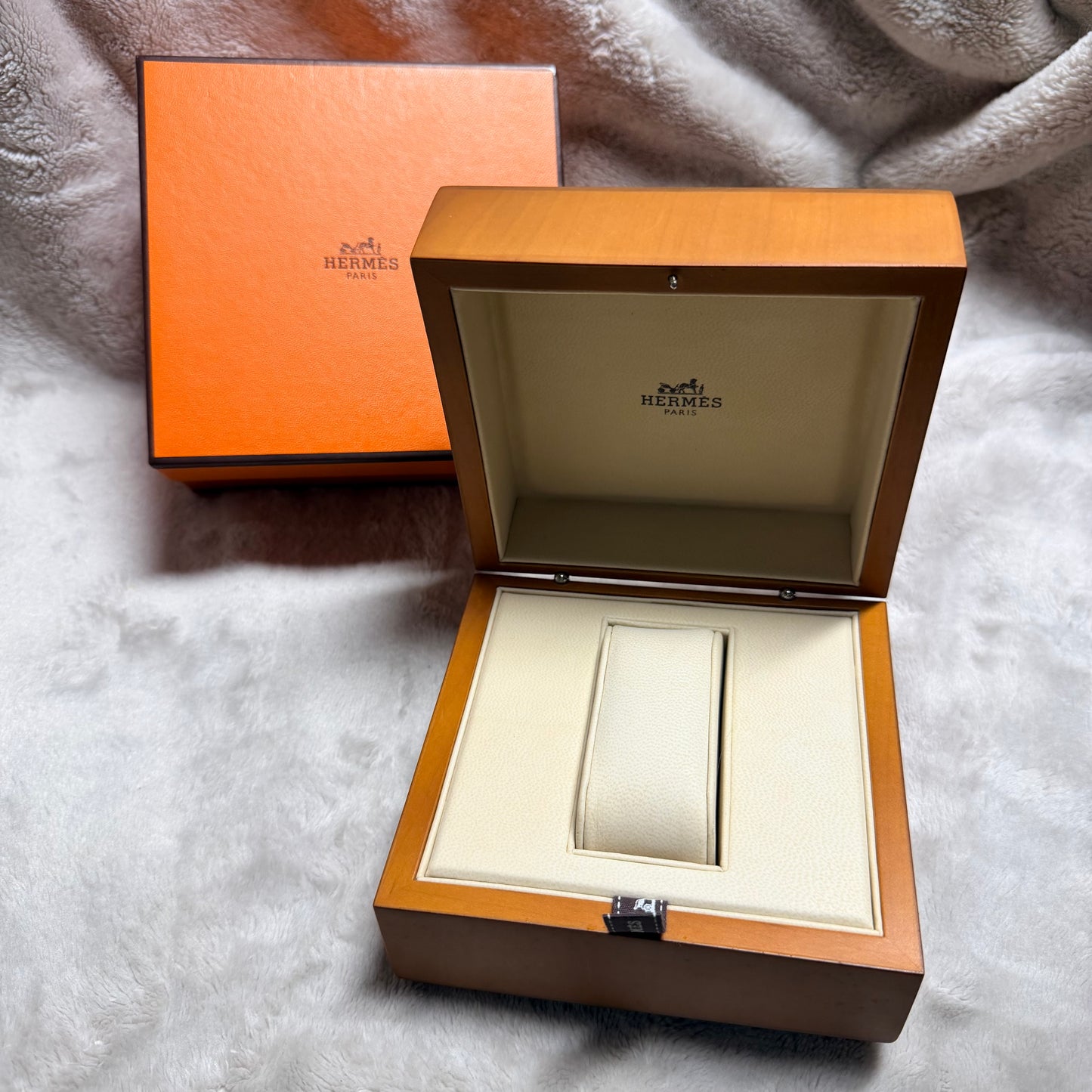 HERMES Wooden Brown Box + Outer Box 5.30x5.20x3.25 inches