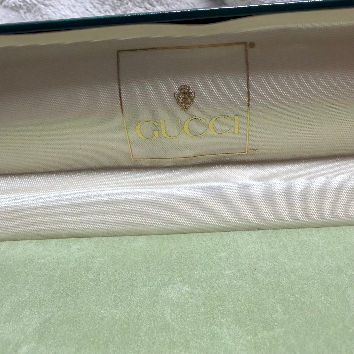 GUCCI Green Box 9.75x2.40x1.10 inches
