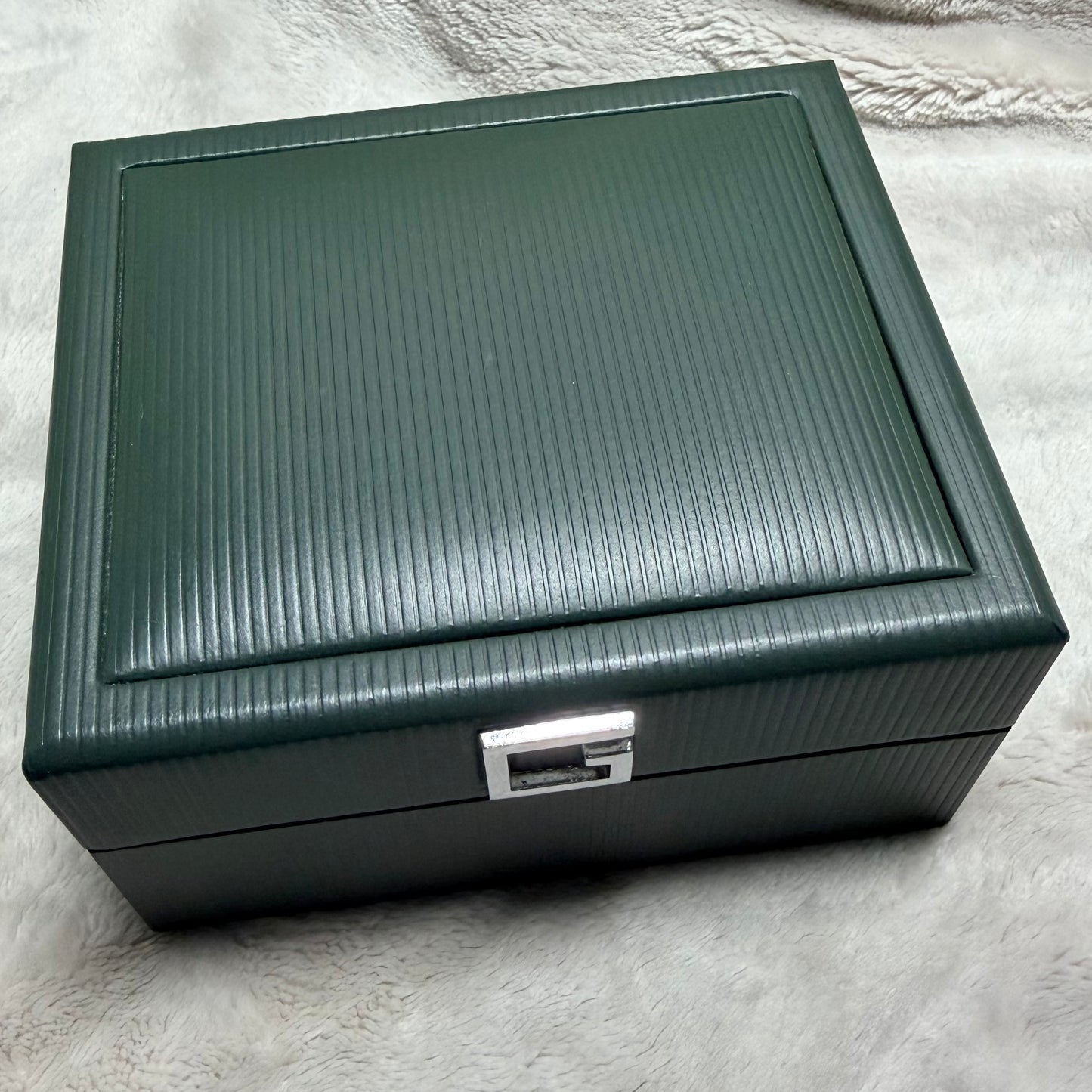 GUCCI Box + Booklet 5.40x4.60x2.75 inches