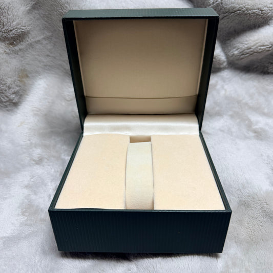 GUCCI Green Box 4.5x4.25x2.75 inches