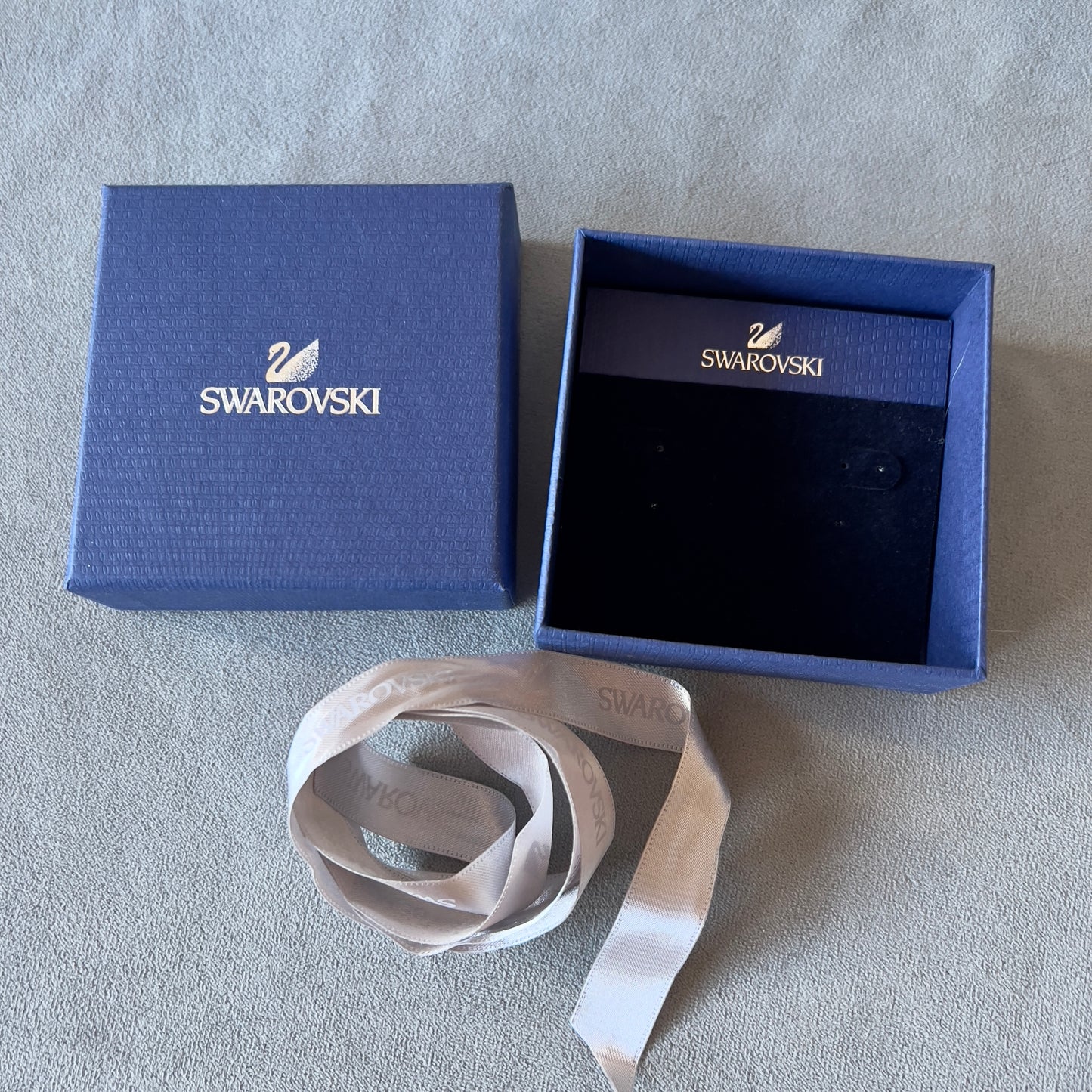 SWAROVSKI Earrings Box + Ribbon