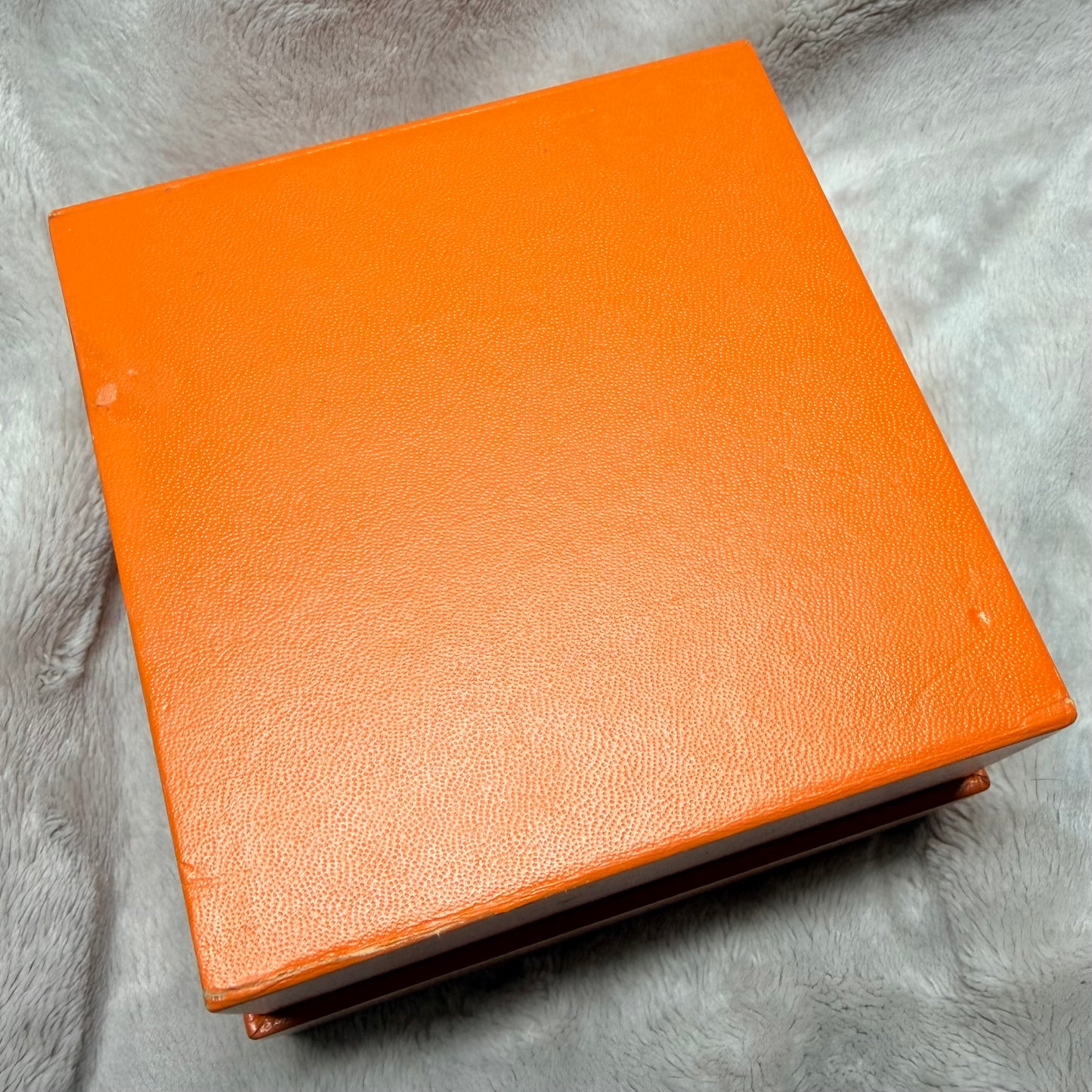 HERMES Box 4.40x4.40x3.10 inches