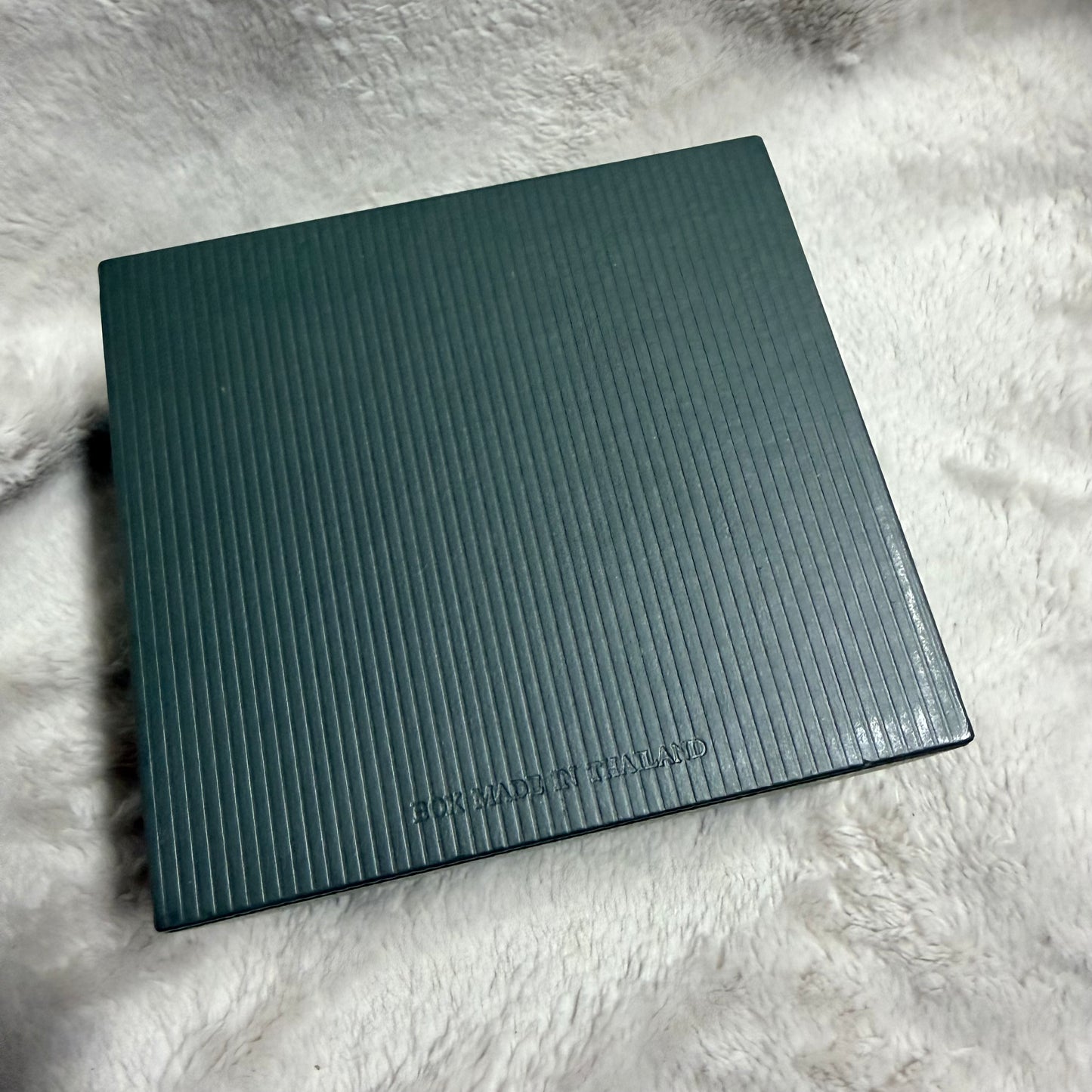 GUCCI Green Box + Booklet + Tag 4.60x4.20x2.75 inches
