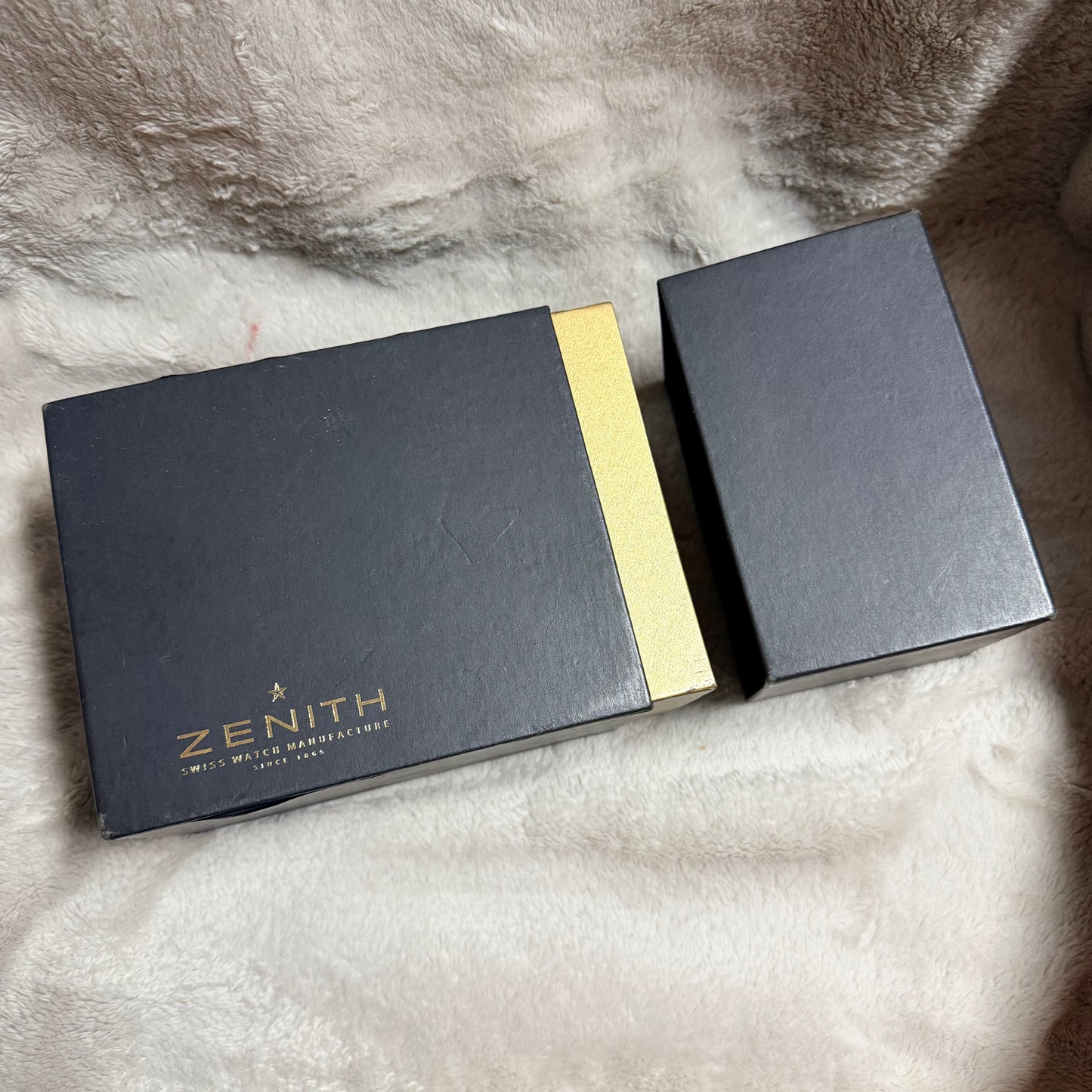 ZENITH Brown Wooden Box + Outer Box 9.75x5.10x3.75 inches