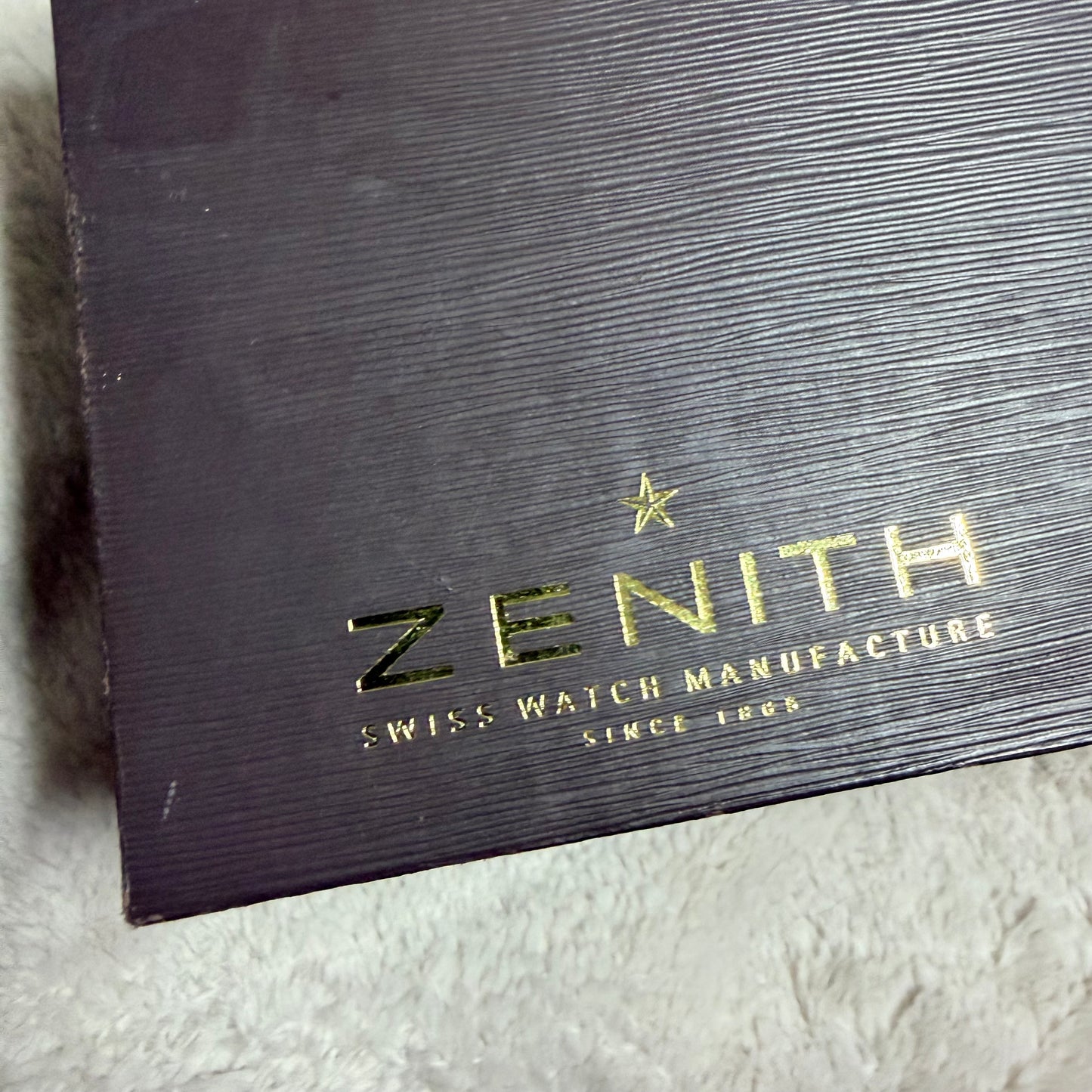 ZENITH Brown Wooden Box + Outer Box 9.75x5.10x3.75 inches