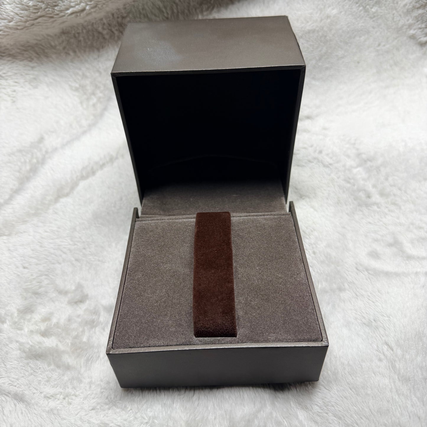 New Brown Velvet Bendable Holder for GUCCI Box or Other Boxes