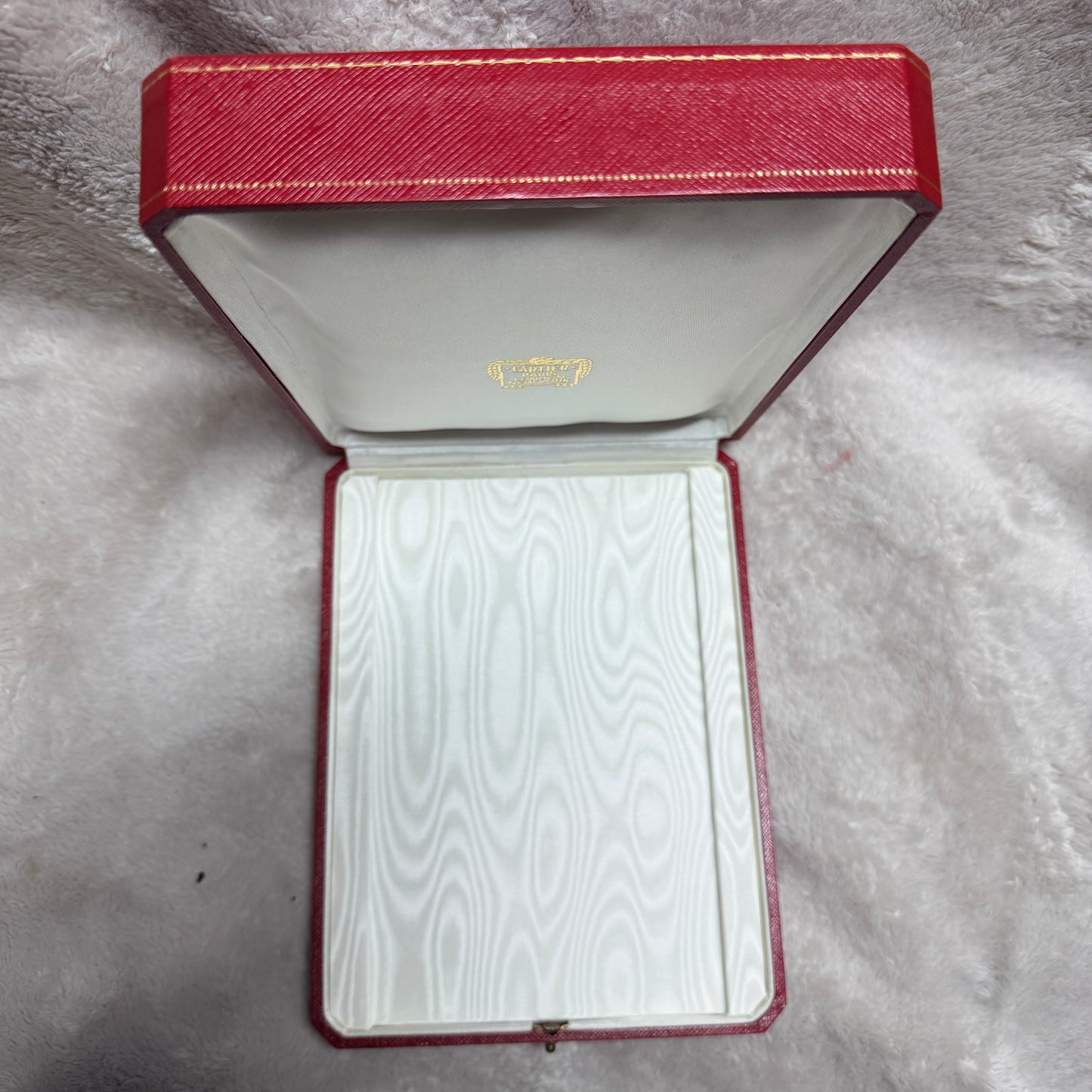 CARTIER Red Necklace box 8x6x1.90 inches