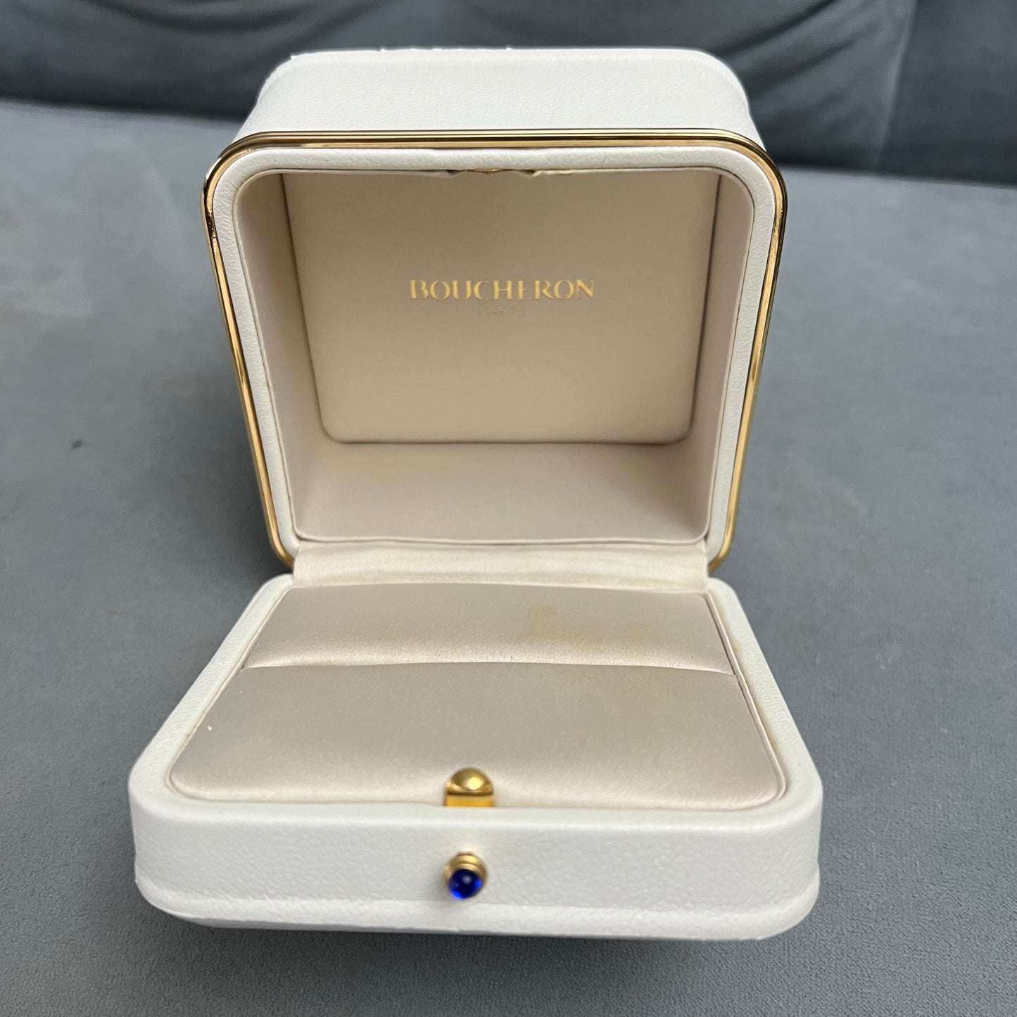 BOUCHERON Ring/Cufflinks/Earrings Box 4.90x4.60x3.5 inches