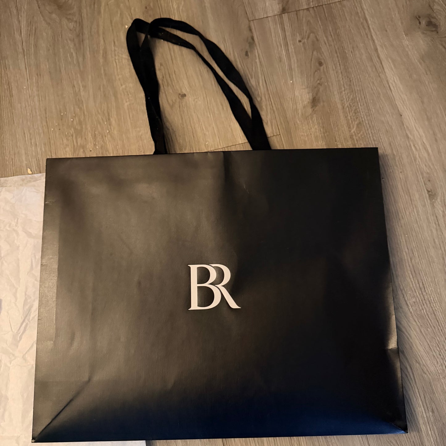 BANANA REPUBLIC Black Shopping Gift Bag 18.75x15x5.90 inches + Original Tissue + Receipt