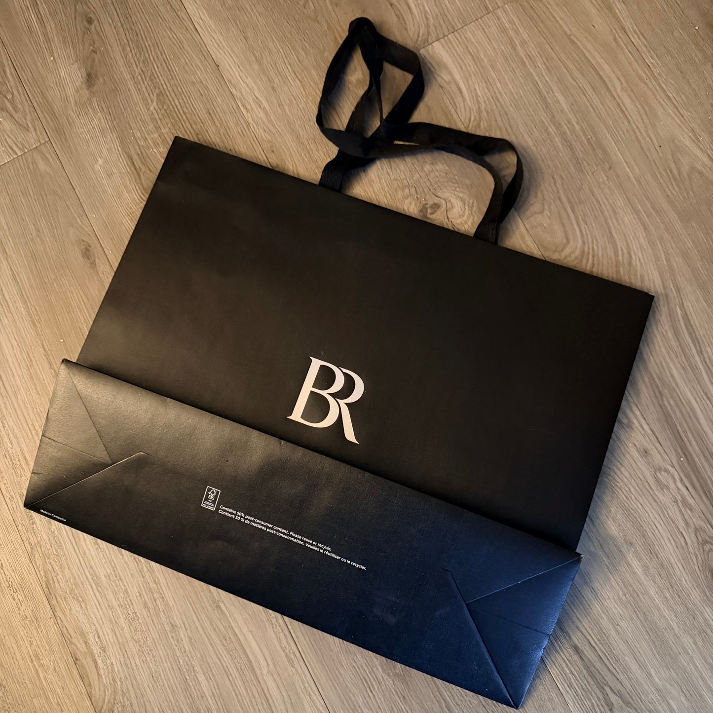 BANANA REPUBLIC Black Shopping Gift Bag 18.75x15x5.90 inches + Original Tissue + Receipt