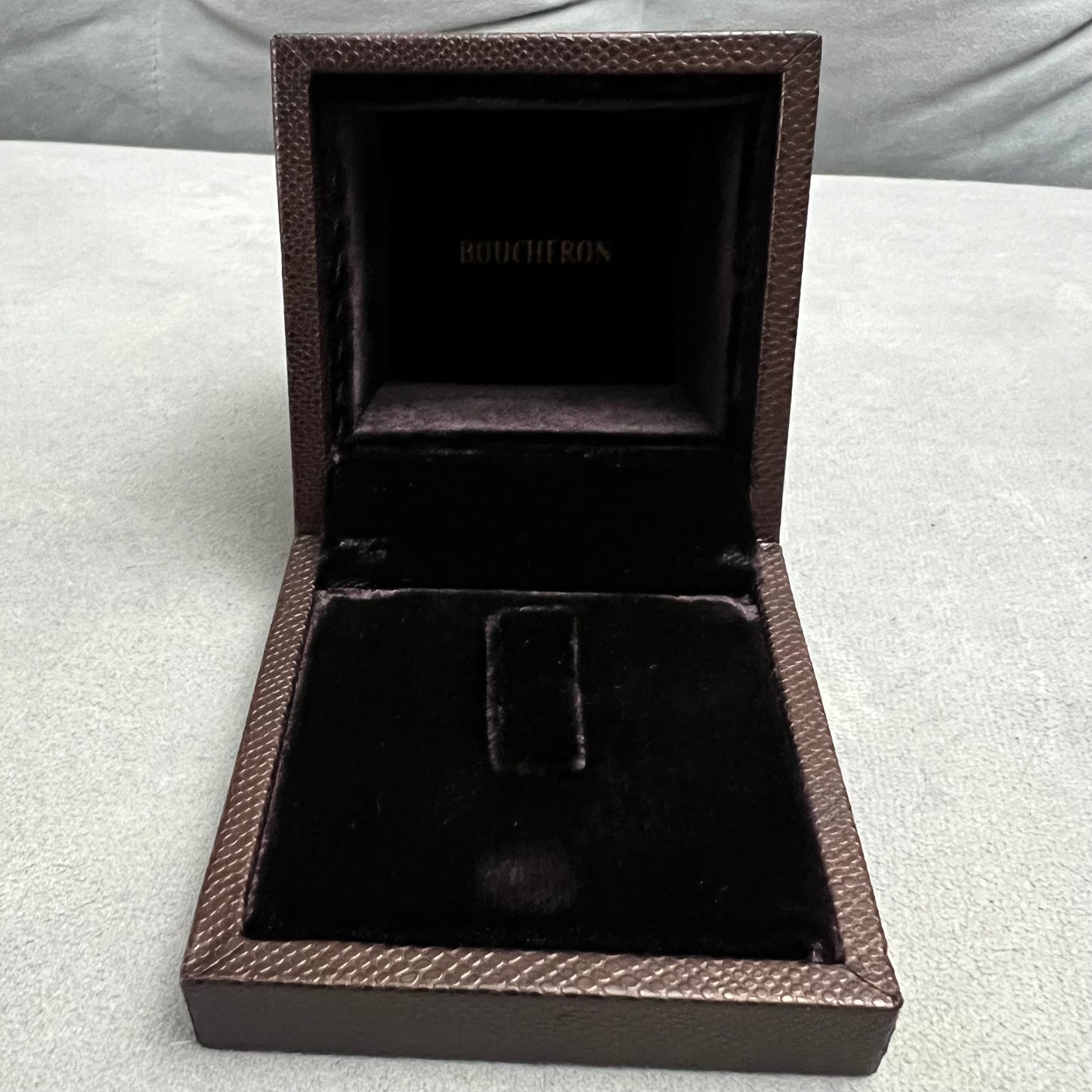 BOUCHERON Ring/Pendant Box + Outer Box 3.20x3.10x3.10 inches