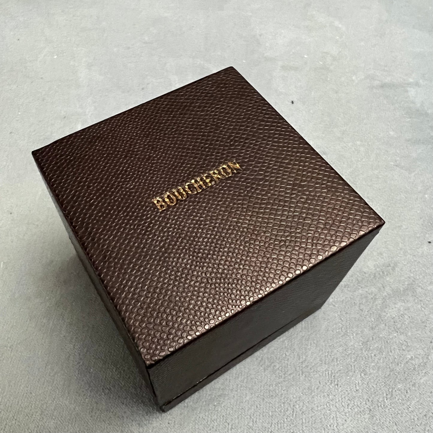 BOUCHERON Ring/Pendant Box + Outer Box 3.20x3.10x3.10 inches