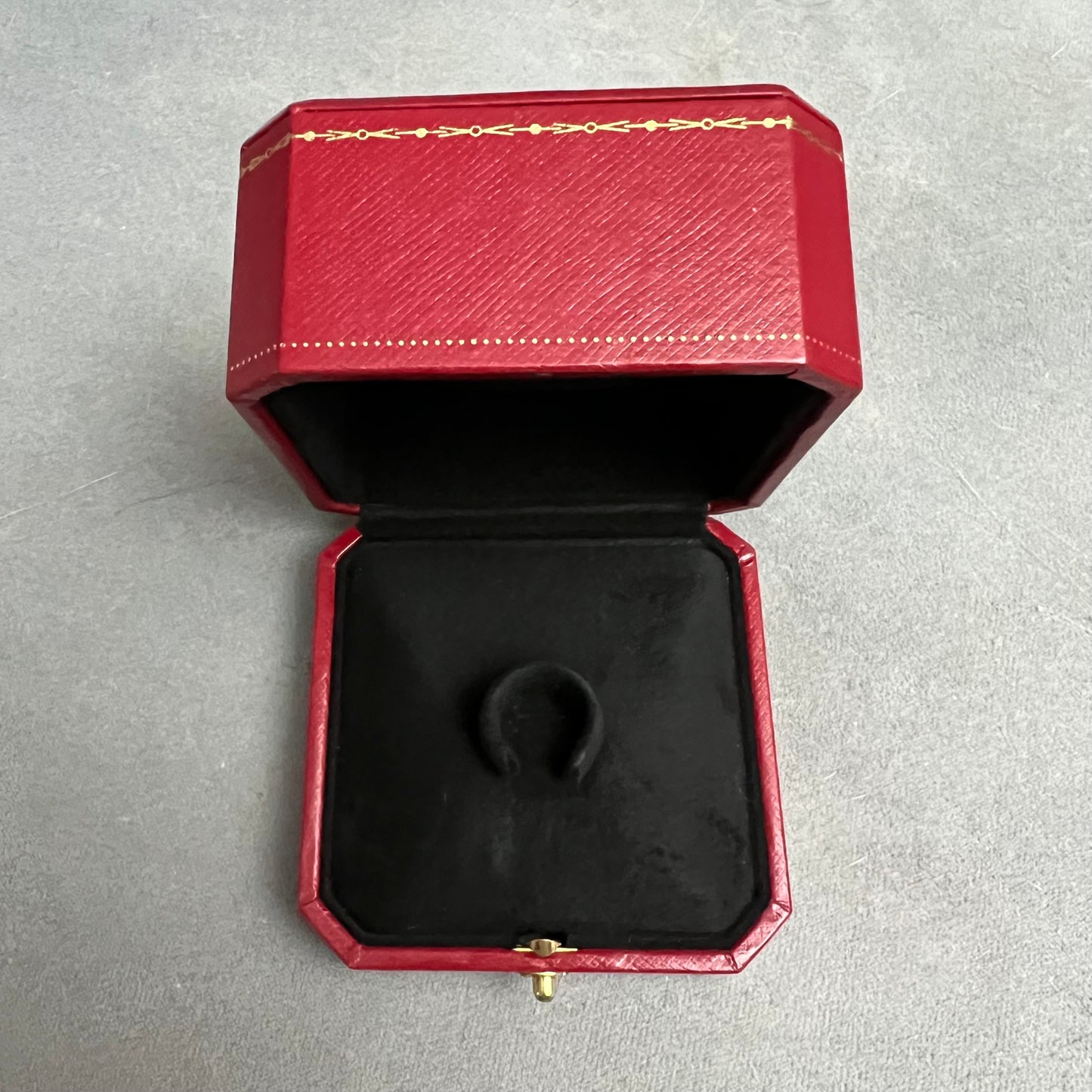 CARTIER Ring Box 2.90x2.90x2 inches