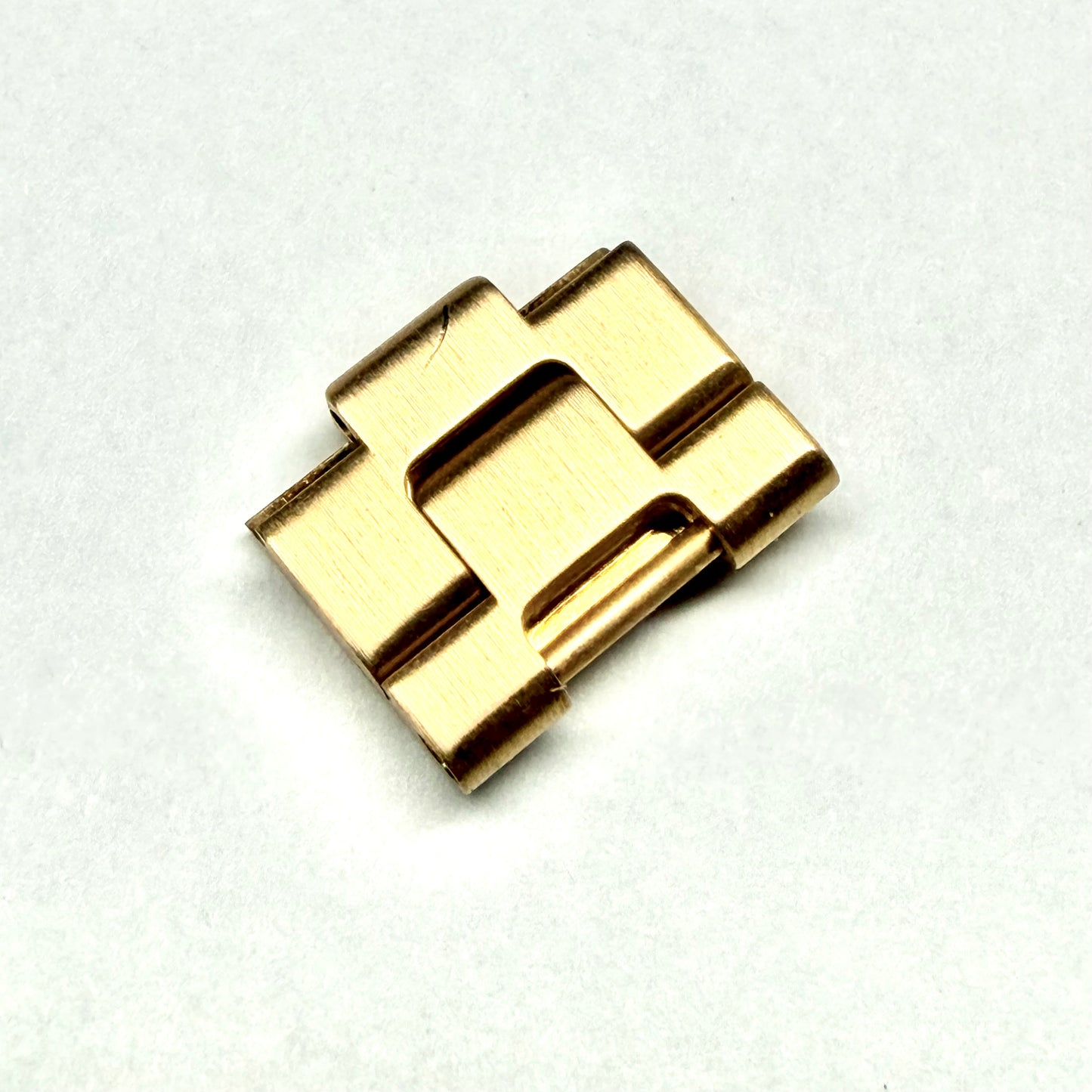 NEW CARTIER BAIGNOIRE 11.45mm wide 18K Yellow Gold Complete Link