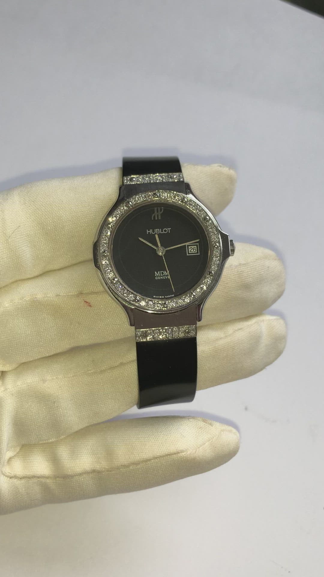 Hublot MDM Geneve 1620.8 Off white Dial Quartz Men's Watch – Signature  Watches
