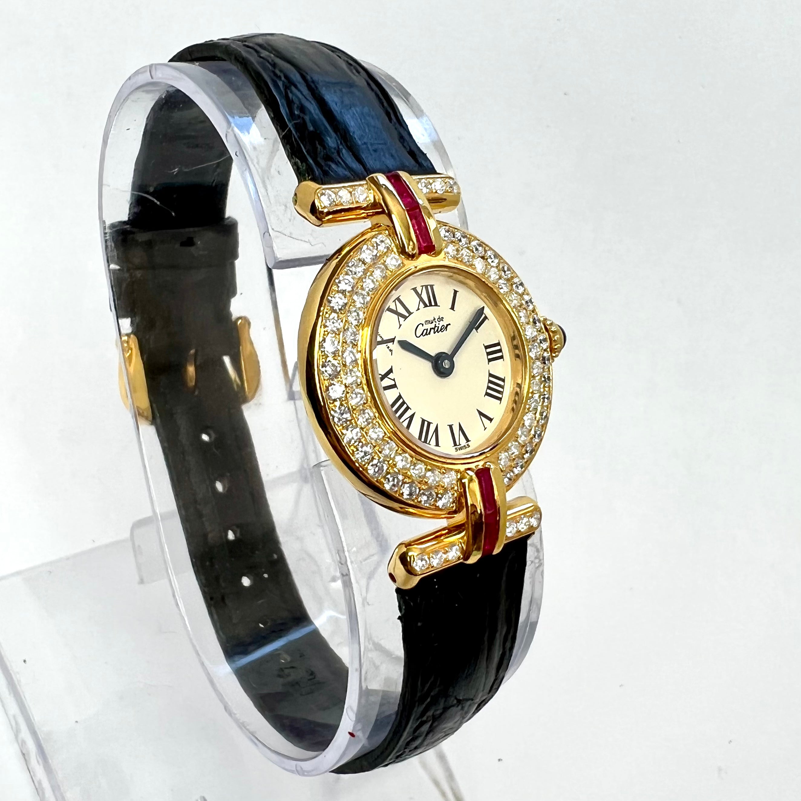 CARTIER - Yellow Gold Paving Diamonds Colisee Quartz Ladies Wristwatch.  Movement ref 1923, dial color creme, index roman numerals..The fasteners  are … | Saat, Takı