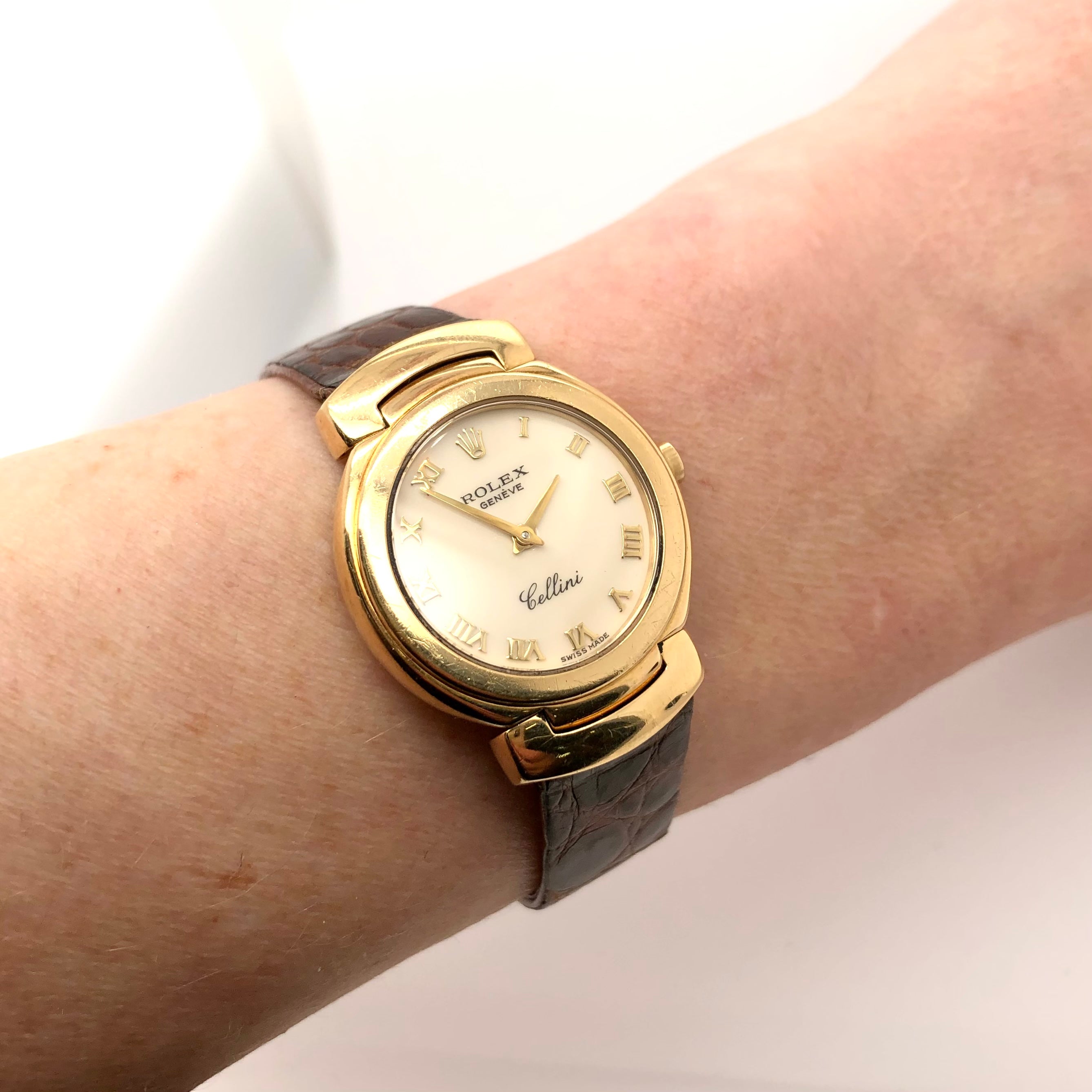 Rolex cellini outlet 18k gold watch