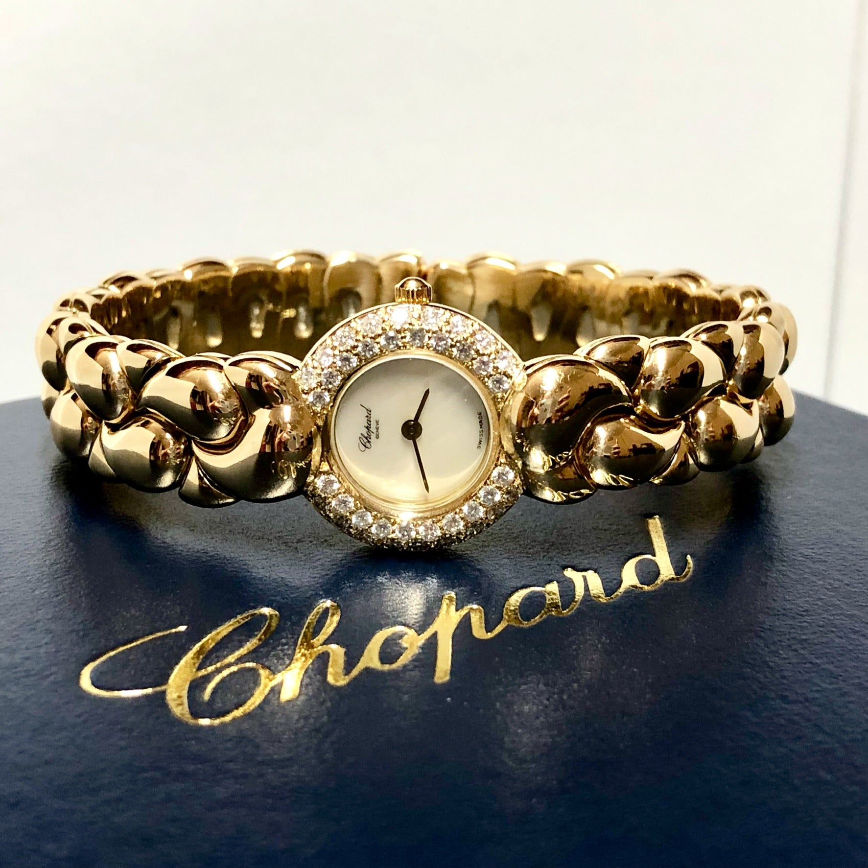 CHOPARD Ca mir HAPPY FISH Quartz 21mm 18K Yellow Gold 0.73TCW