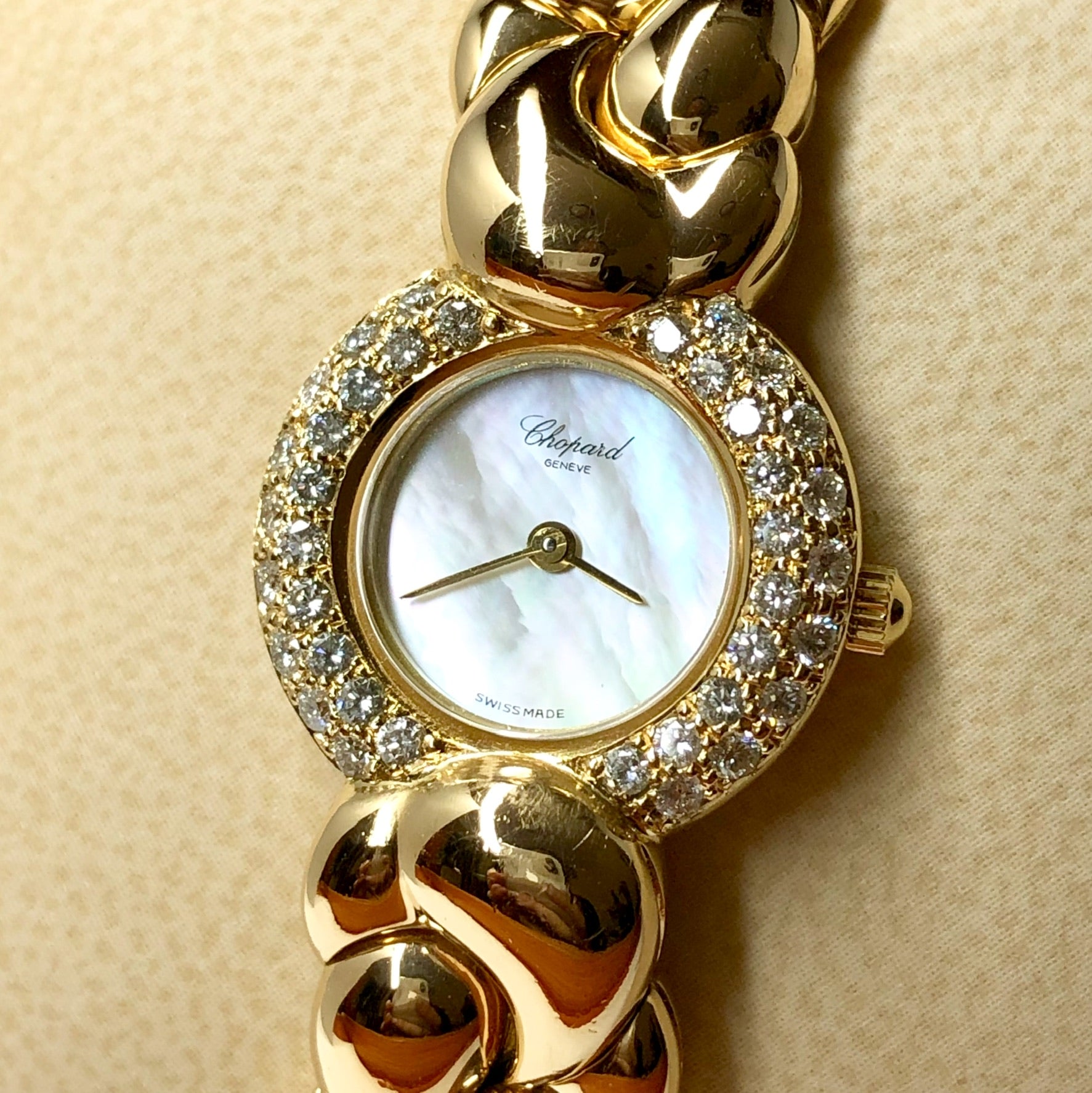 CHOPARD Ca mir HAPPY FISH Quartz 21mm 18K Yellow Gold 0.73TCW