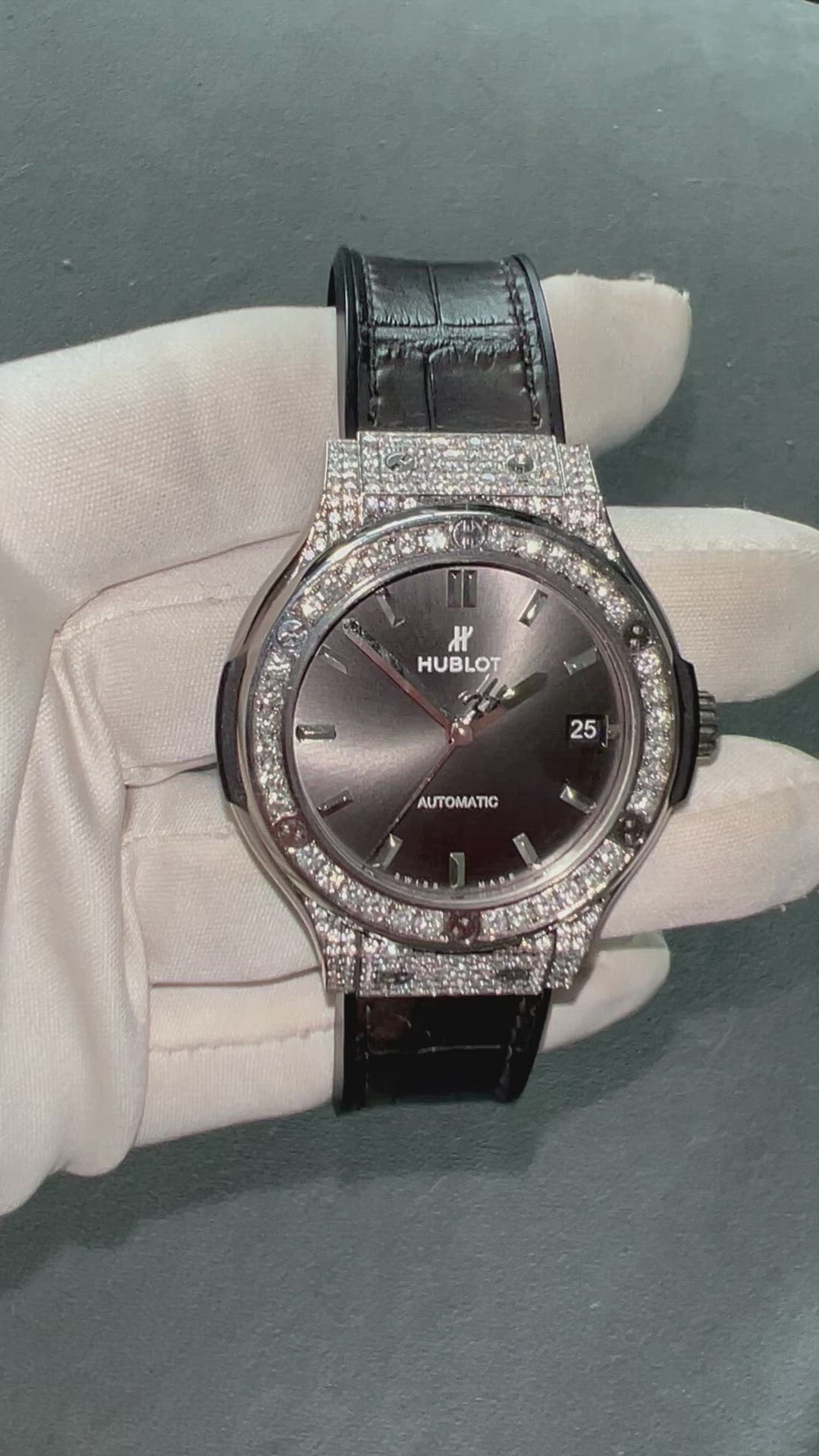 Hublot fusion outlet full diamond